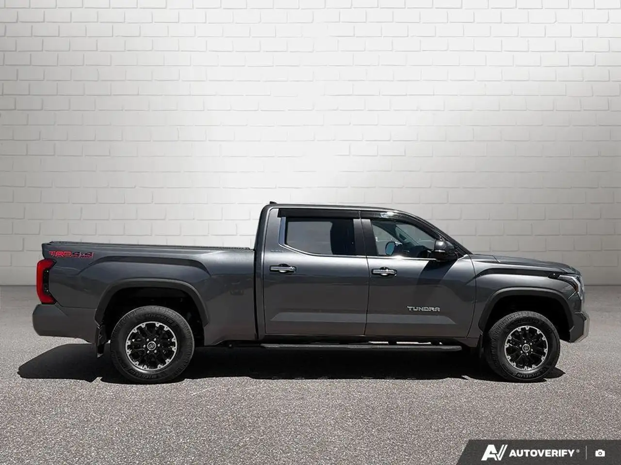 Toyota Tundra снимка Toyota Tundra