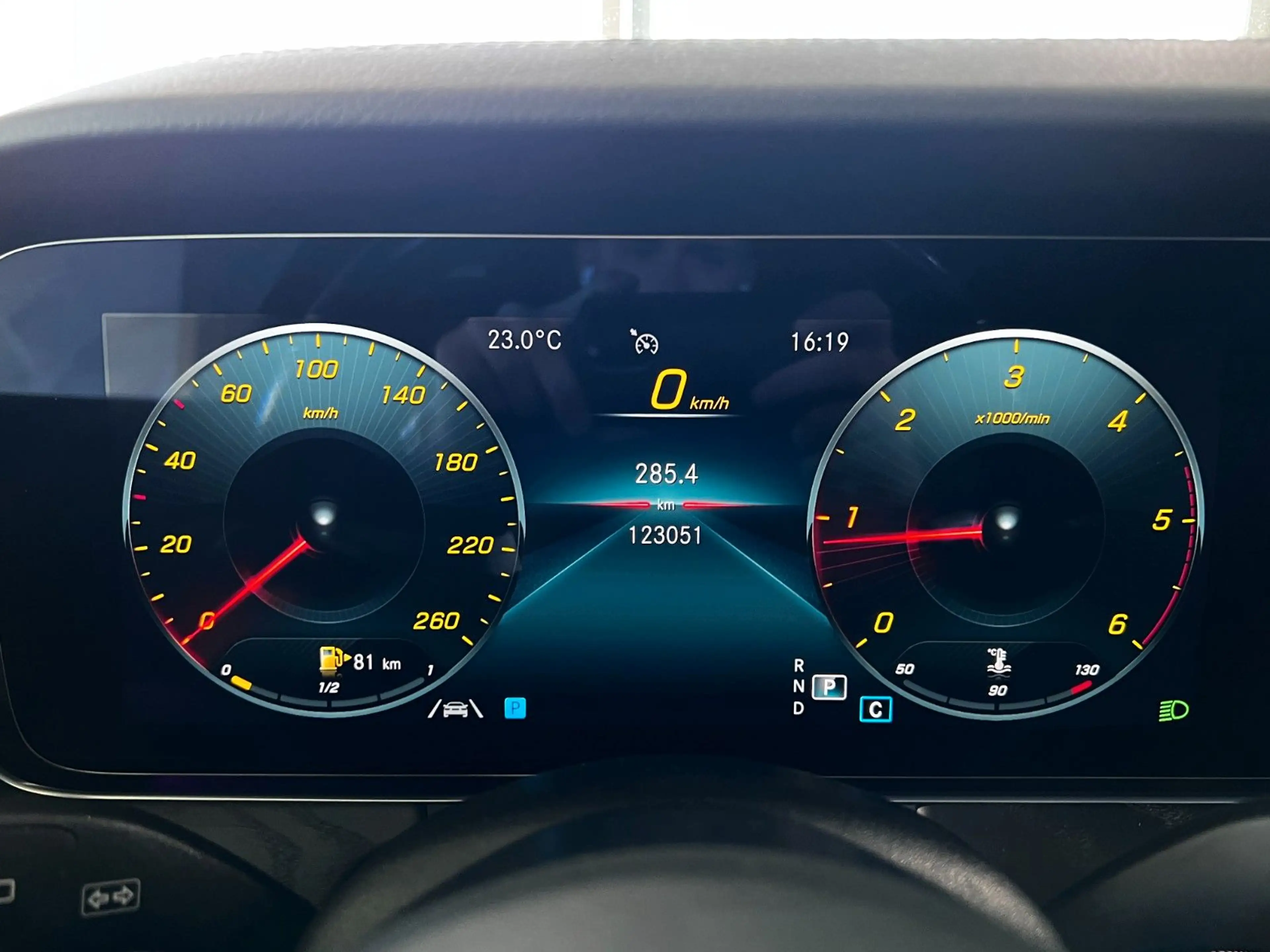 Mercedes-Benz E 400 d T 4M AMG | MAGNO | BURM | DISTR+ | AHK — photo 11