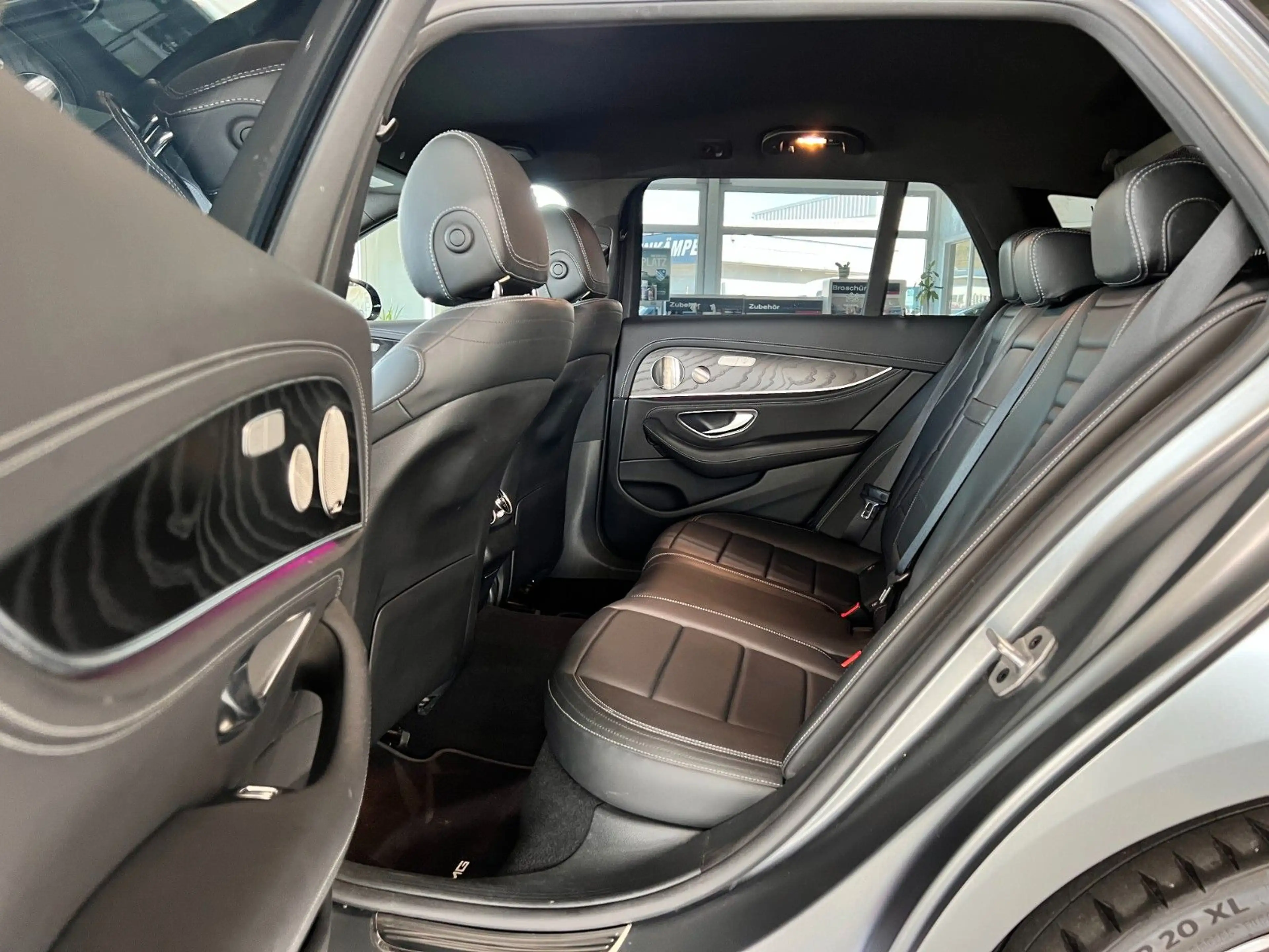 Mercedes-Benz E 400 d T 4M AMG | MAGNO | BURM | DISTR+ | AHK — photo 20