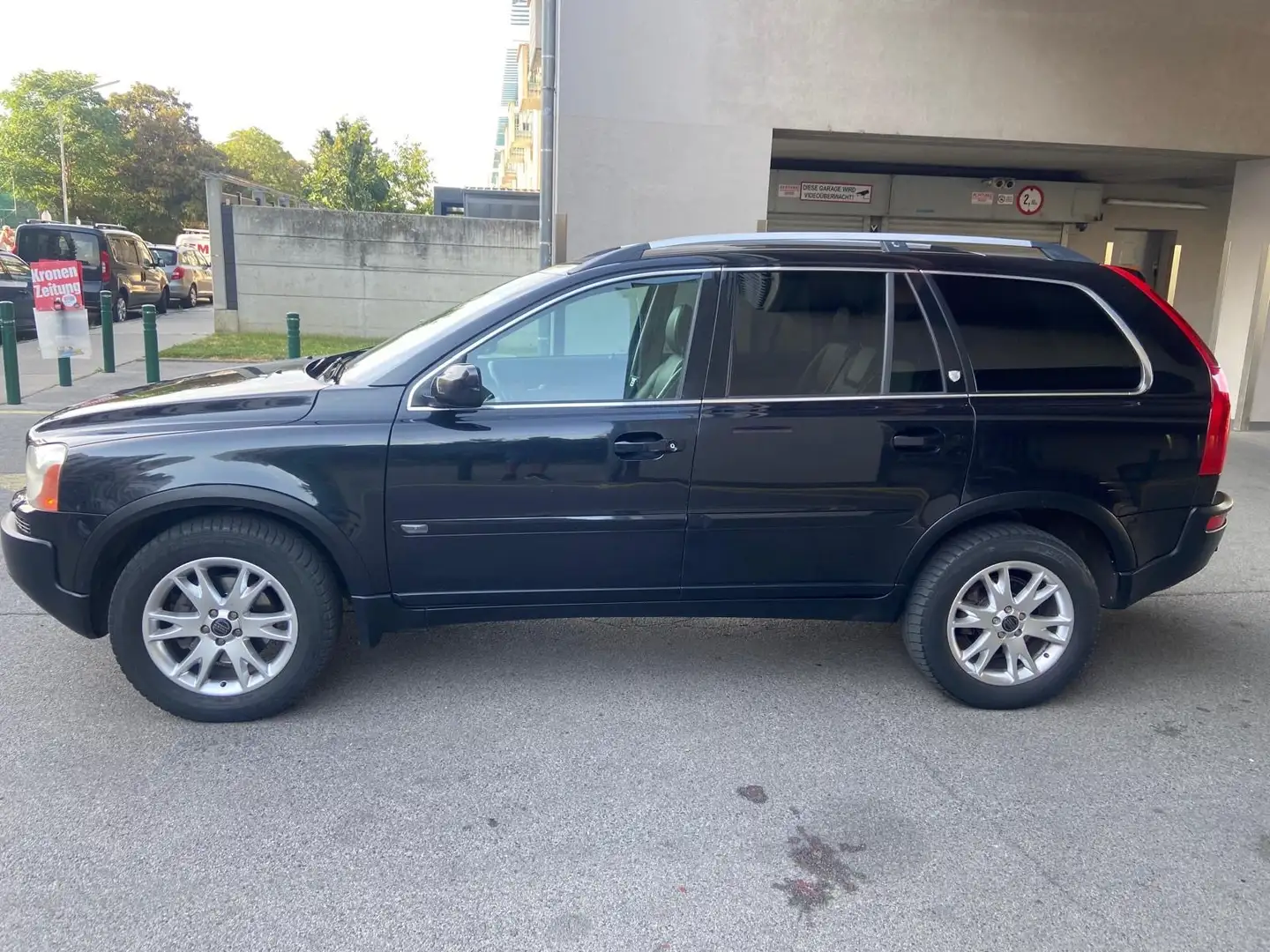 Volvo XC90 XC90 D5 Executive Geartronic AWD Executive Schwarz - 2