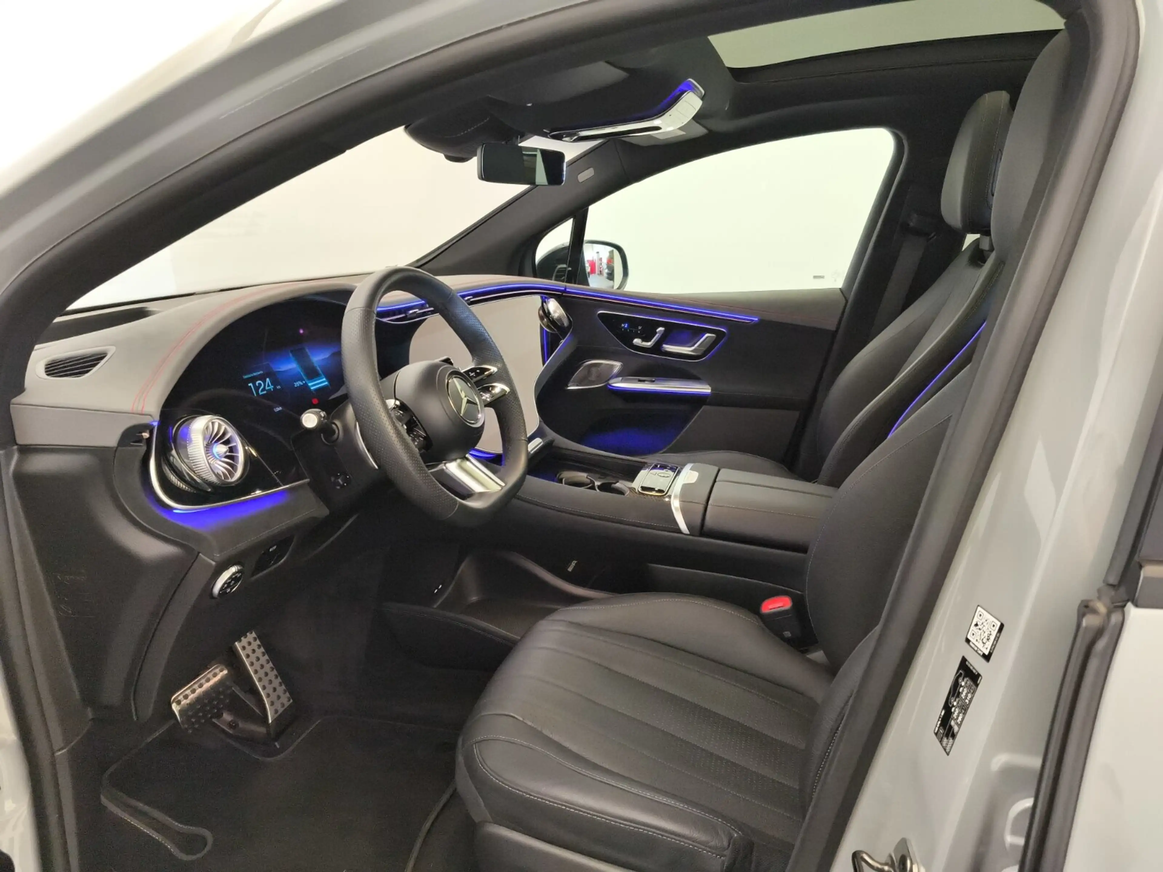 Mercedes-Benz EQE SUV EQE 500 4M SUV AMG Premium+ Hyperscreen AHK Night — photo 12