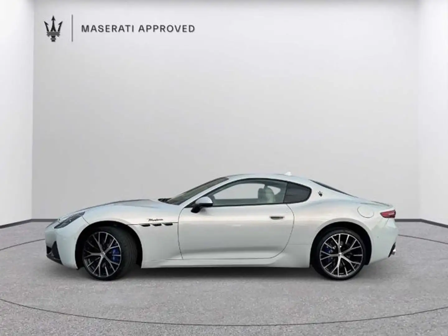 Maserati GranTurismo Modena Grau - 2
