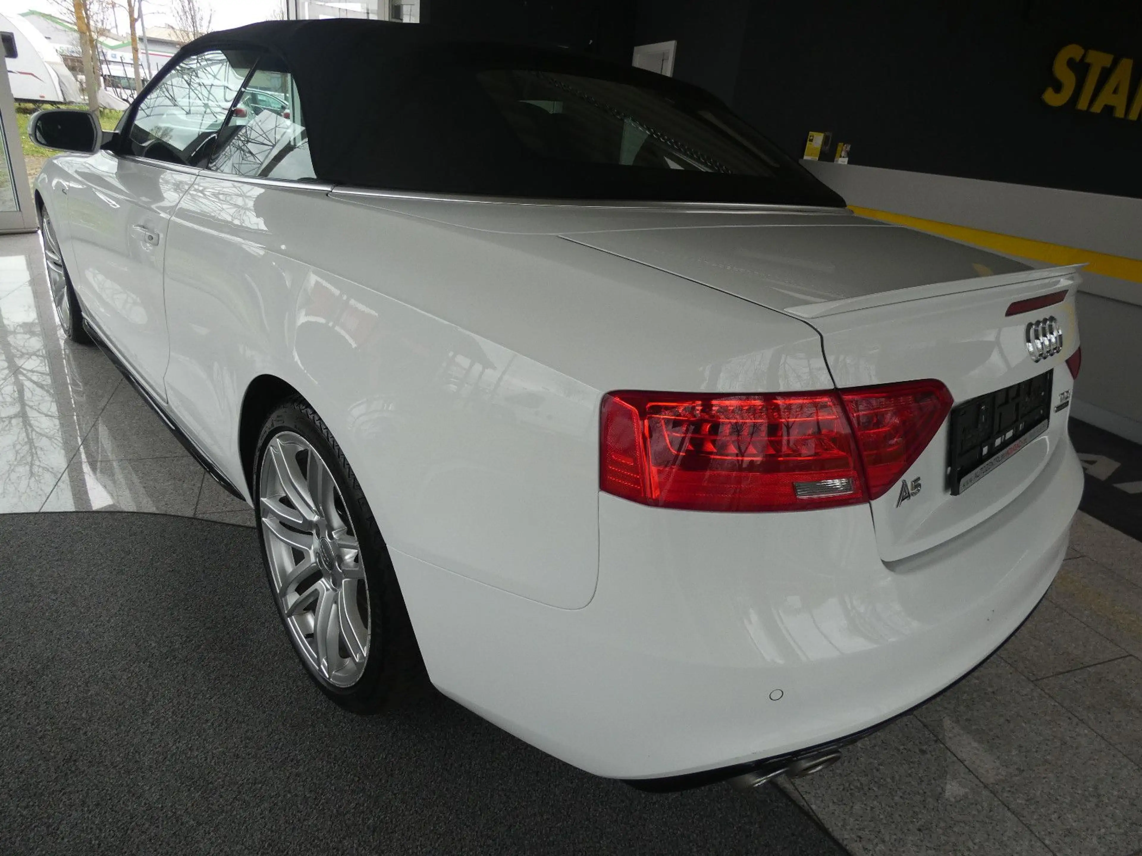 Audi A5 Cabriolet 2.0 TDI  quattro — photo 5