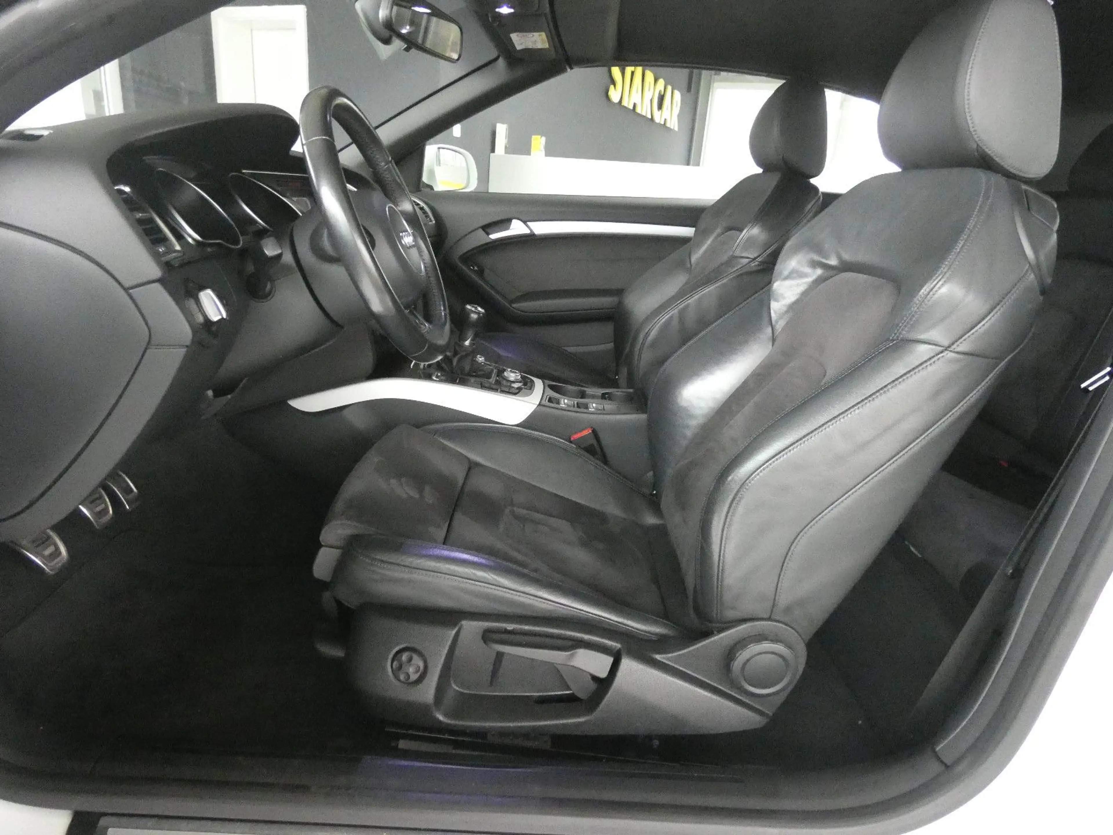 Audi A5 Cabriolet 2.0 TDI  quattro — photo 11