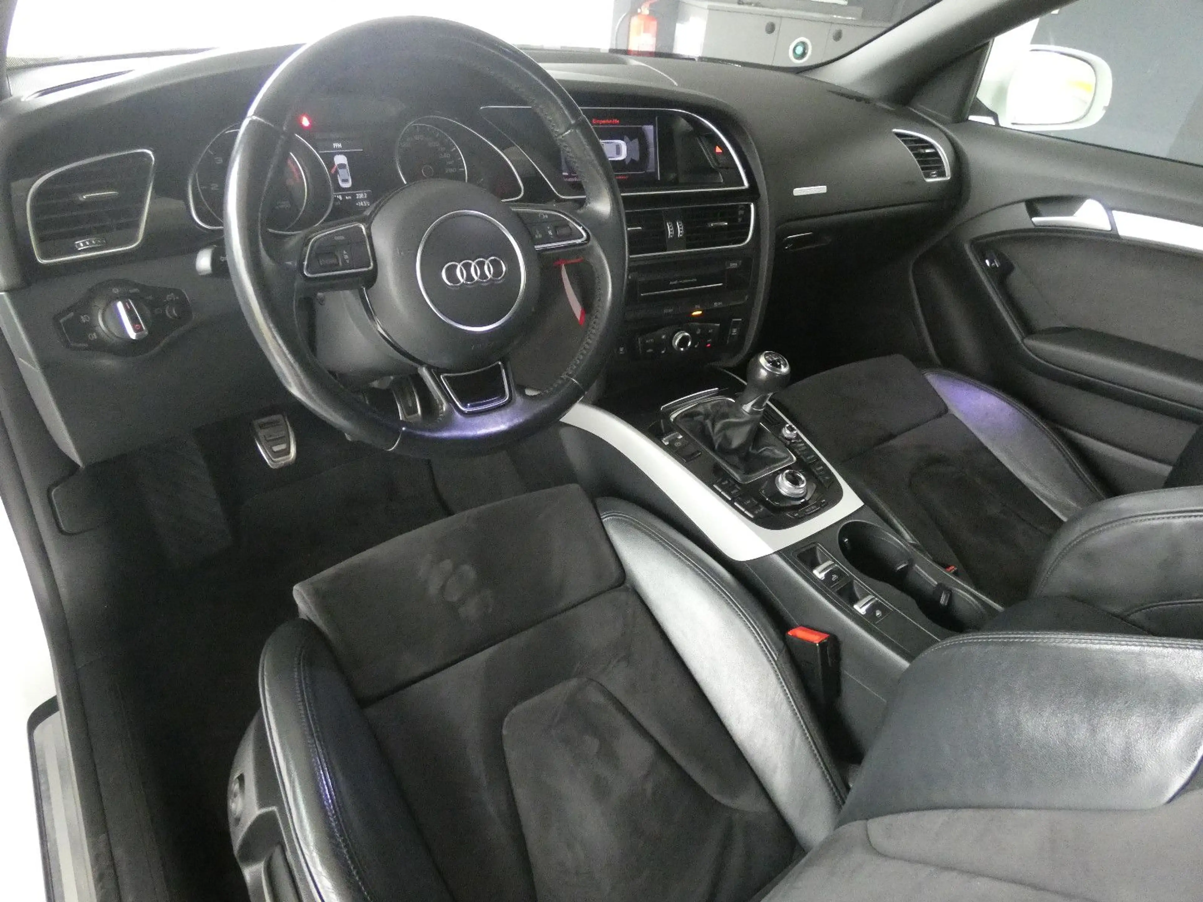 Audi A5 Cabriolet 2.0 TDI  quattro — photo 10