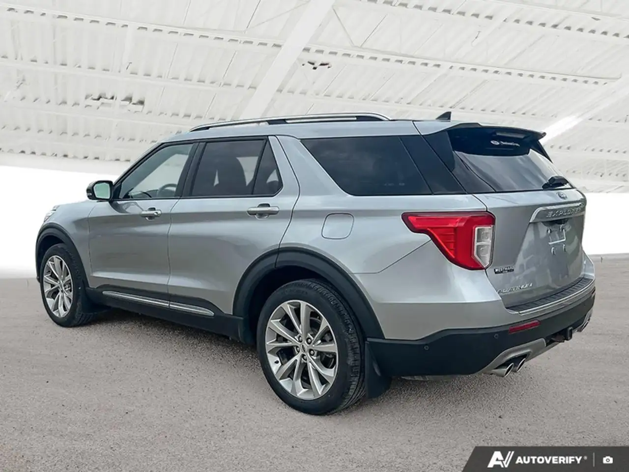 Ford Explorer снимка Ford Explorer