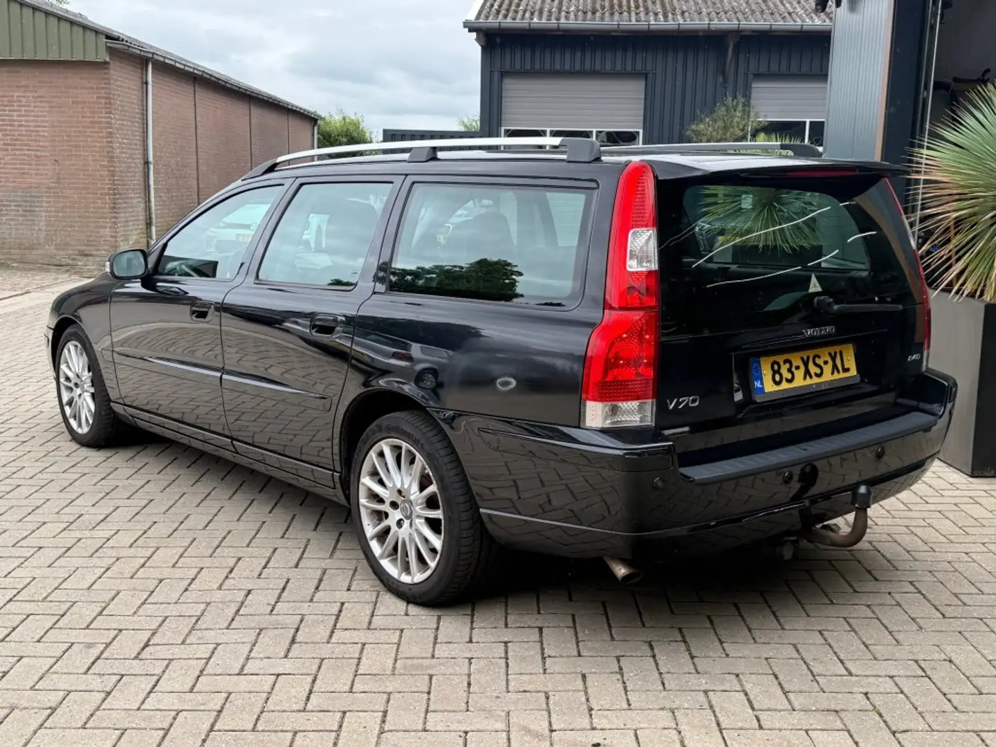 Volvo V70 2.4D Xenon Leder stoelverw. inruilkoopje Zwart - 2