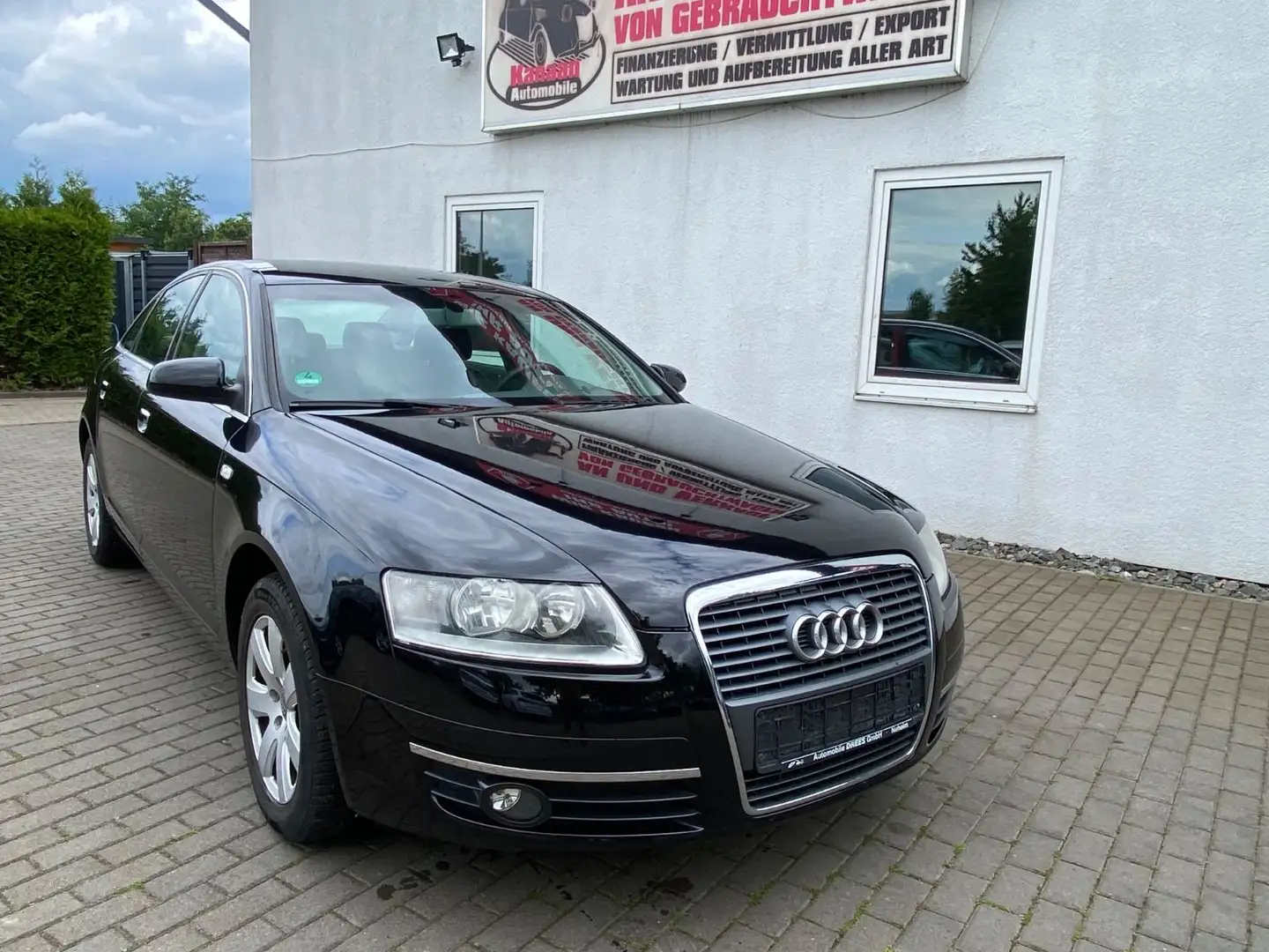 Audi A6 Lim. 2.4 Klimaautomatik/ NAVI/ PDC/6-Gang/ Noir - 1