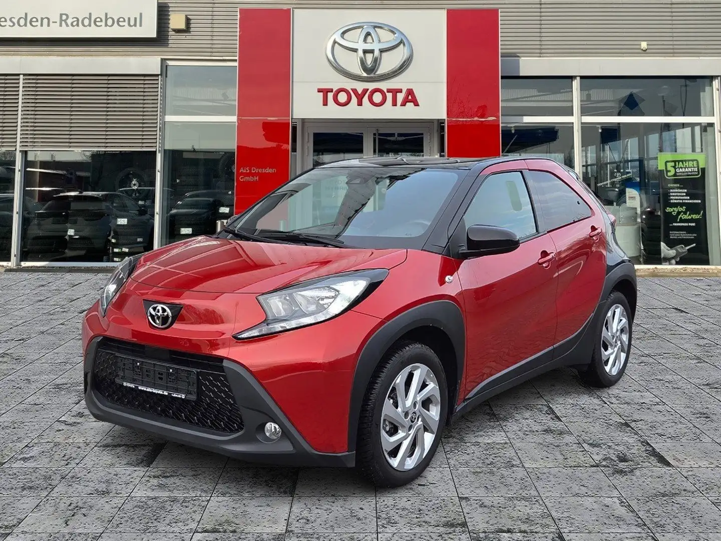 Toyota Aygo 1.0 Pulse ACC+Navi+SHZ+2xKlima+Kam.+KeyLess Noir - 2