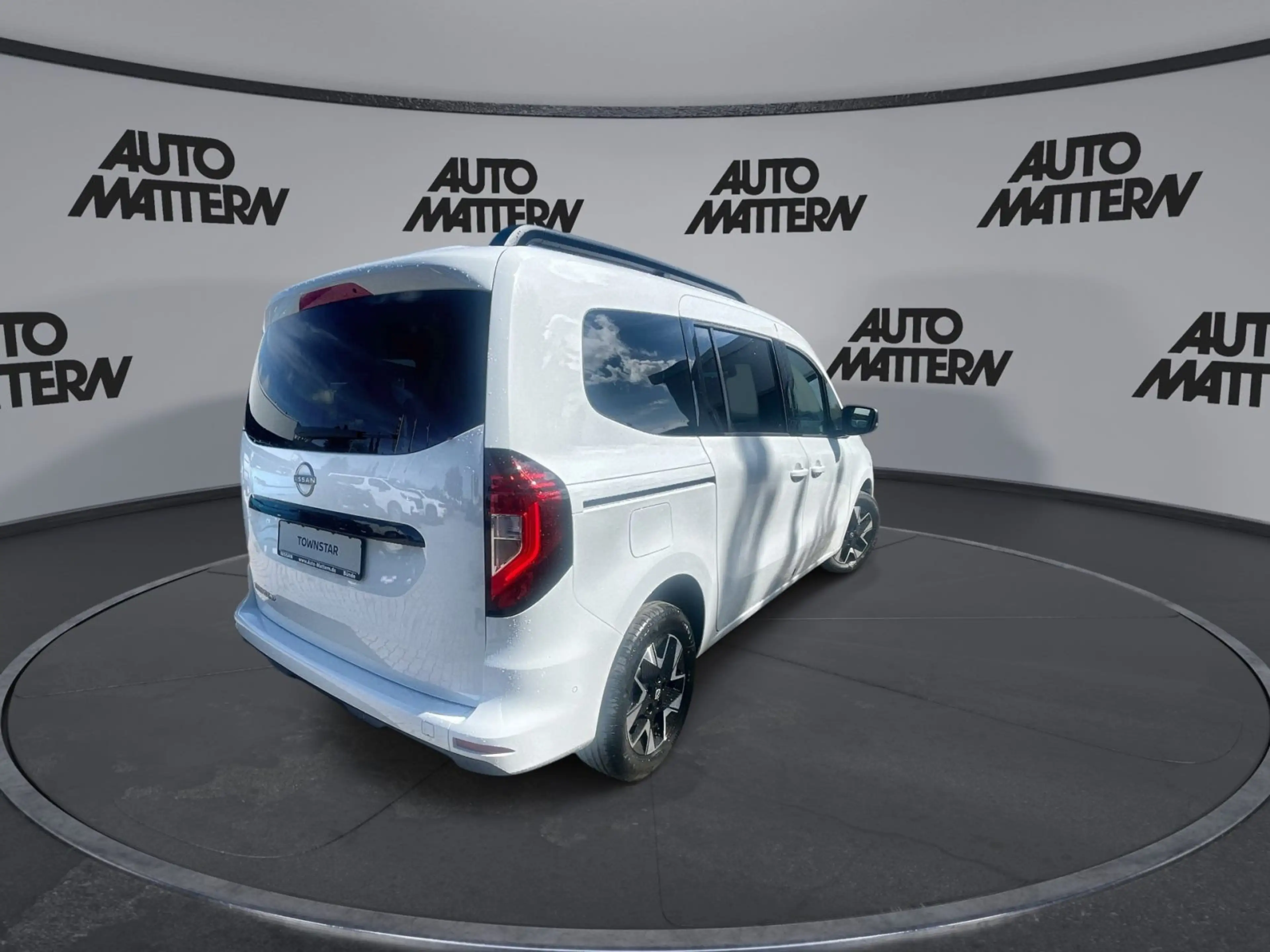 Nissan Townstar DIG-T AUT L2 Tekna,7-Sitzer,PDC,Kamera — photo 8