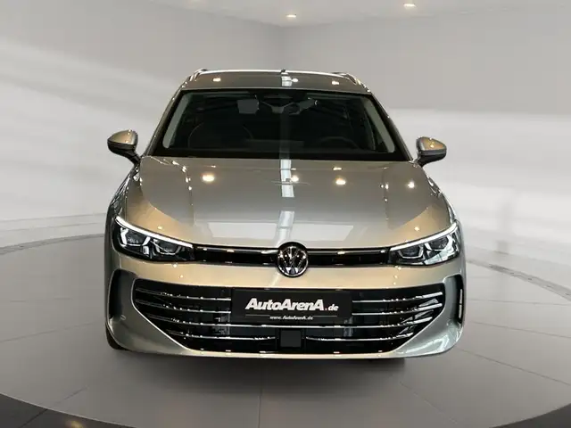Volkswagen Passat view 7