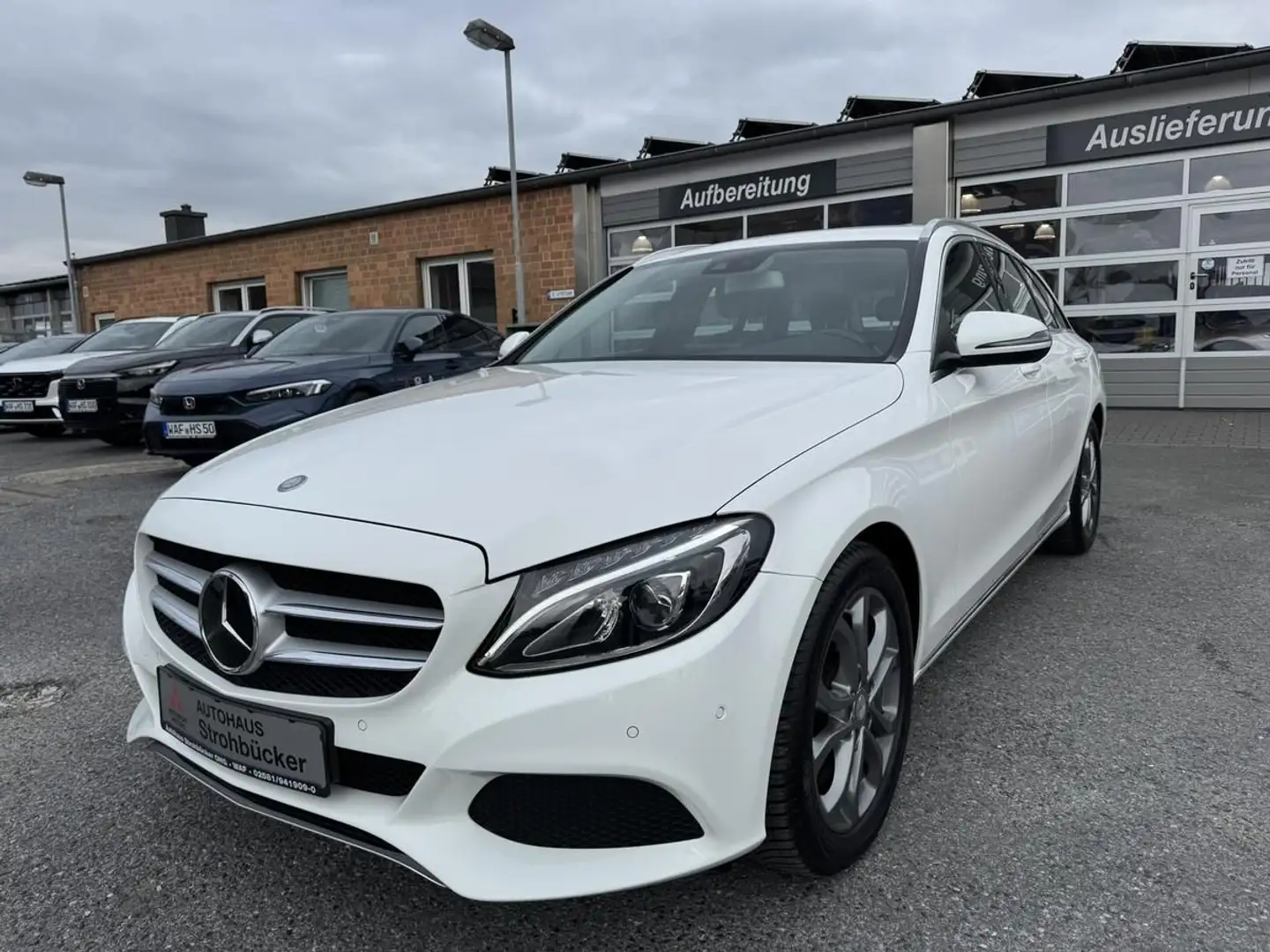 Mercedes-Benz C 180 T 7G-TRONIC Avantgarde LED ACC NAVI Weiß - 2