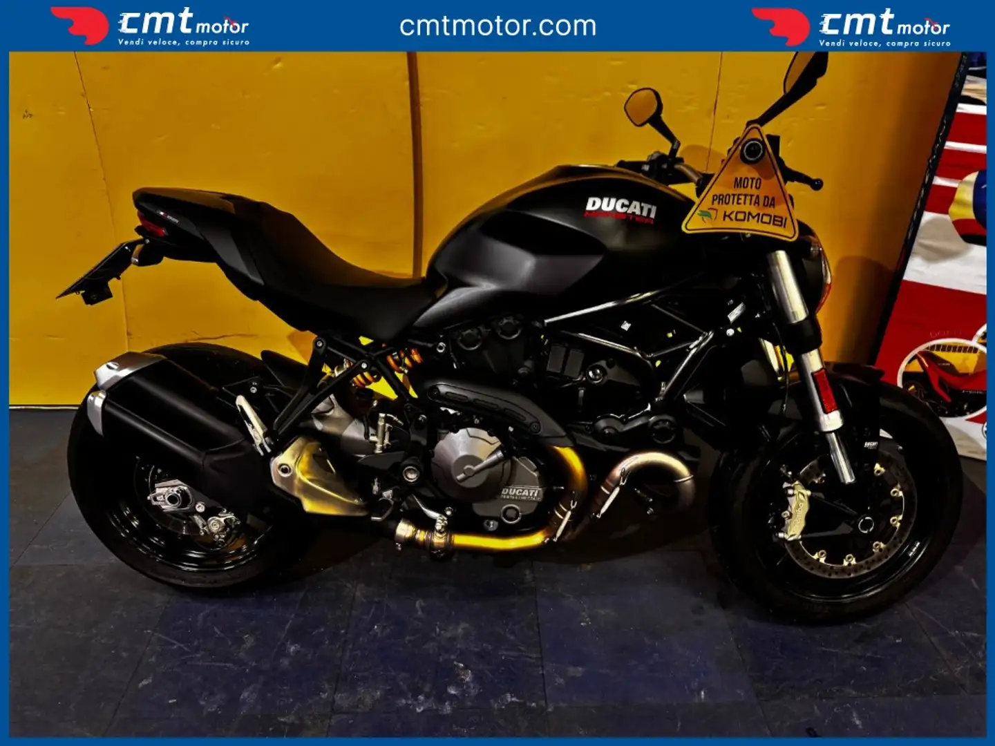 Ducati Monster 821 - 1