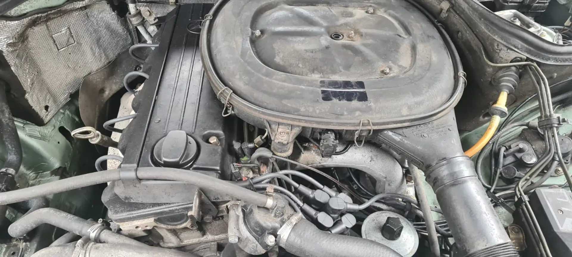Daimler mercedes 230 CE. (124 C) oldtimer mit H-Kenzeichen - 1