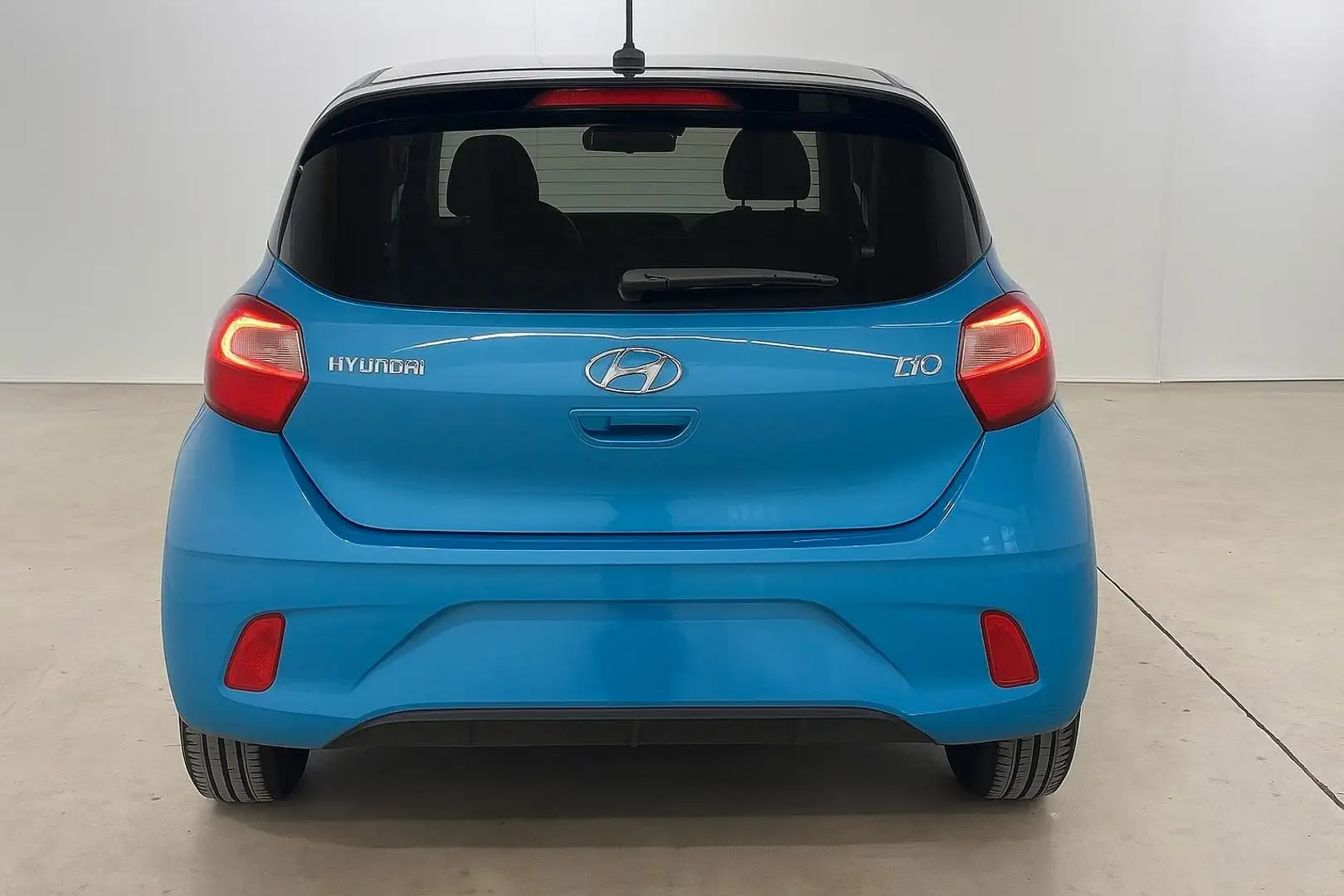 Hyundai i10 1,2 Prime NAVI/CAM/PDC/CLIMAA./SHZ/LHZ/GARAN Blau - 2