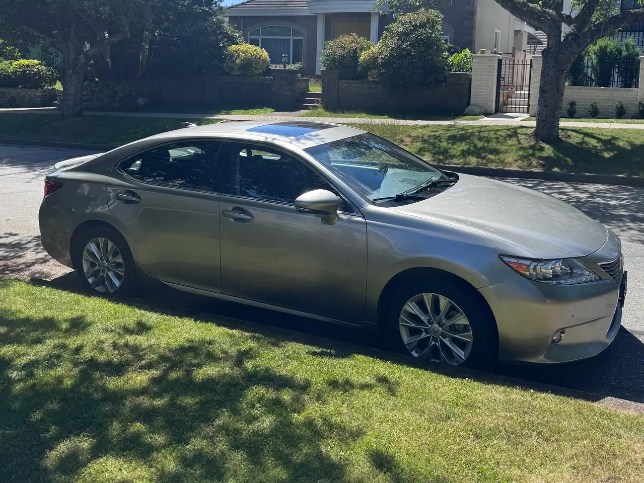 2015 Lexus ES