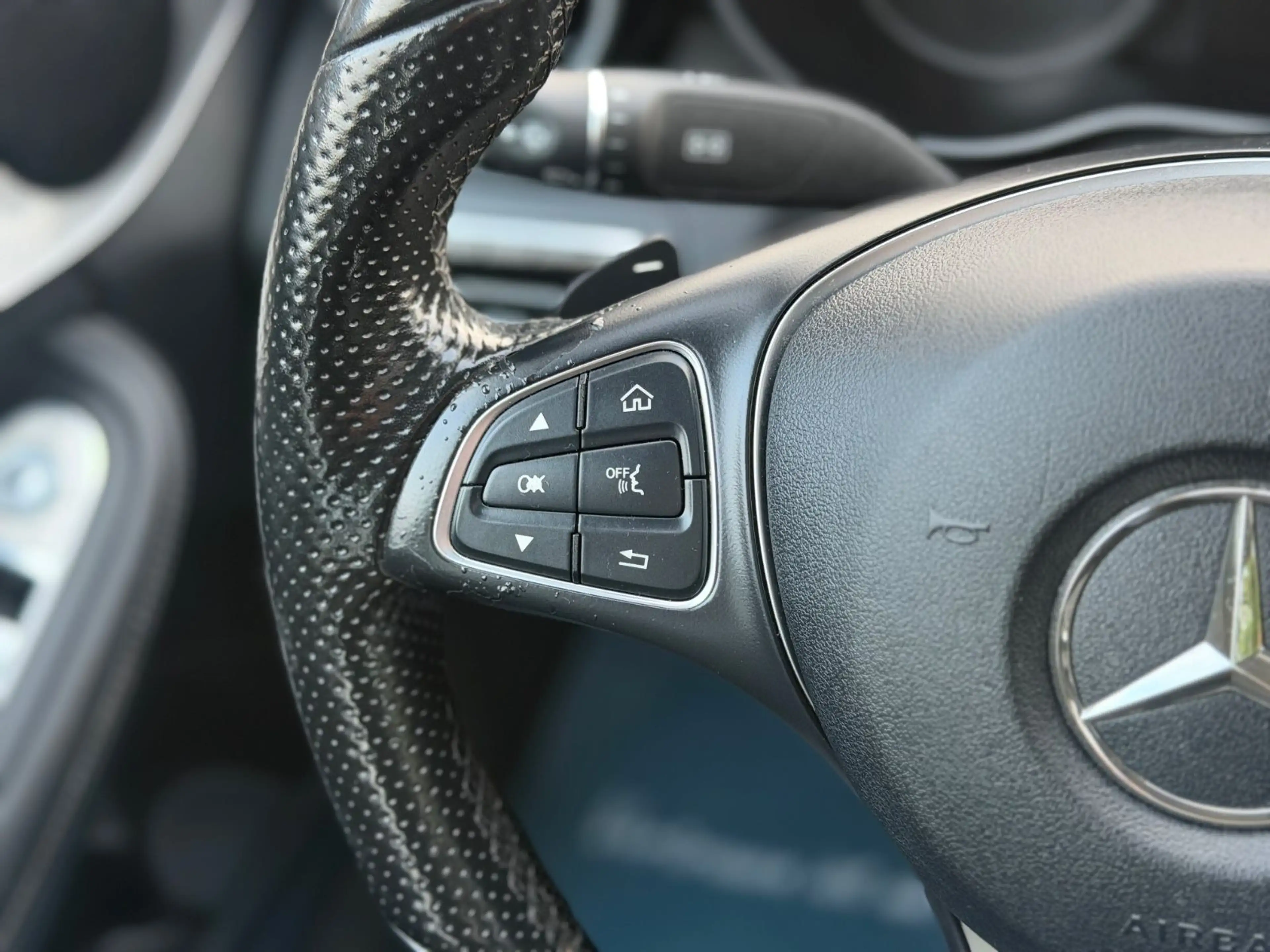 Mercedes-Benz C 180 CGI Lim./LED/Schiebedach/Memory/HuD/PDC — photo 13