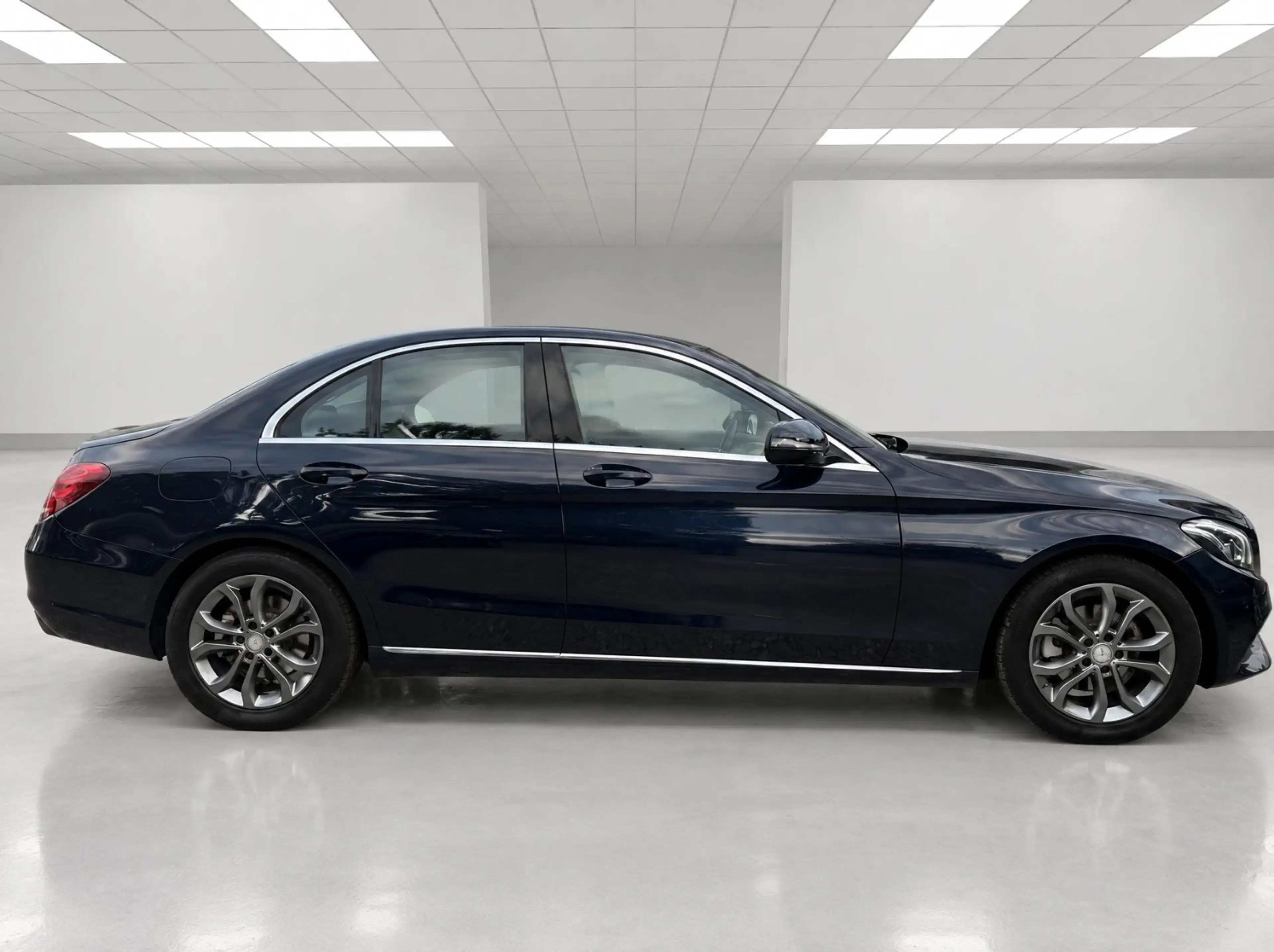 Mercedes-Benz C 180 CGI Lim./LED/Schiebedach/Memory/HuD/PDC — photo 8