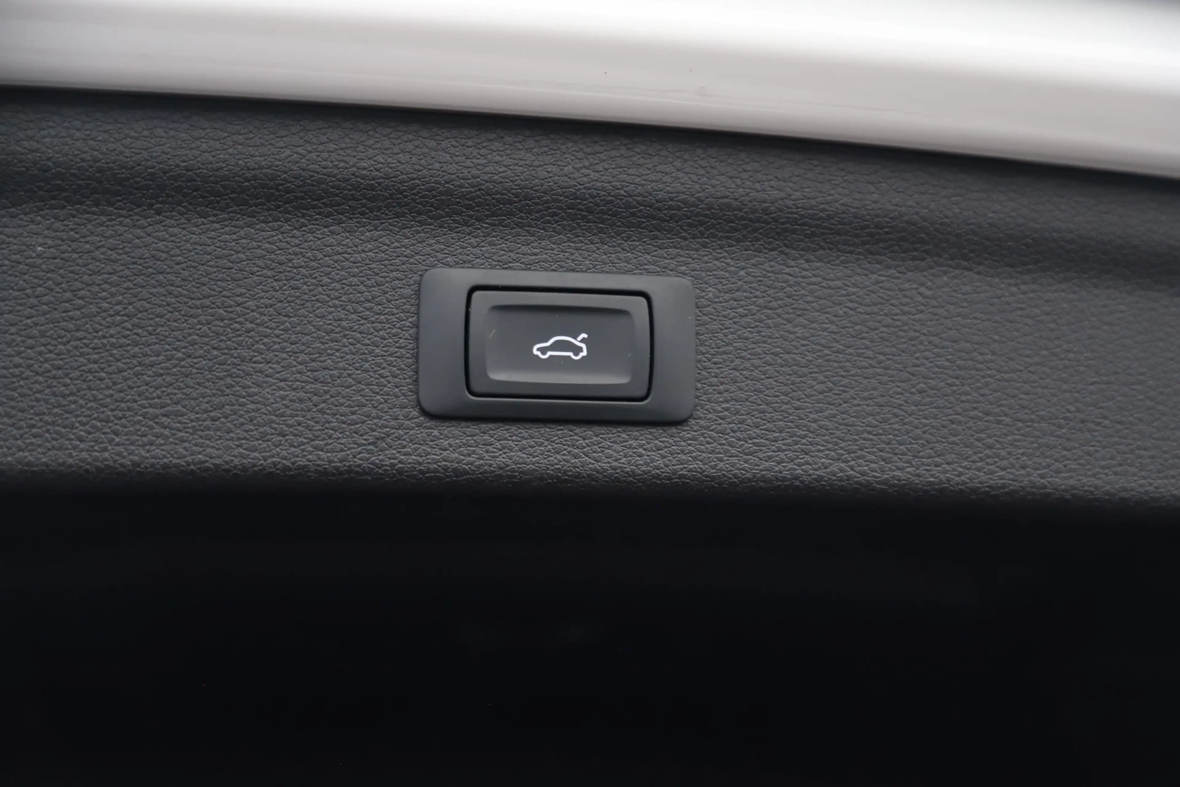 Audi Q3 45 TFSI e S edition Automaat 19 inch LMV Half Lede — photo 9