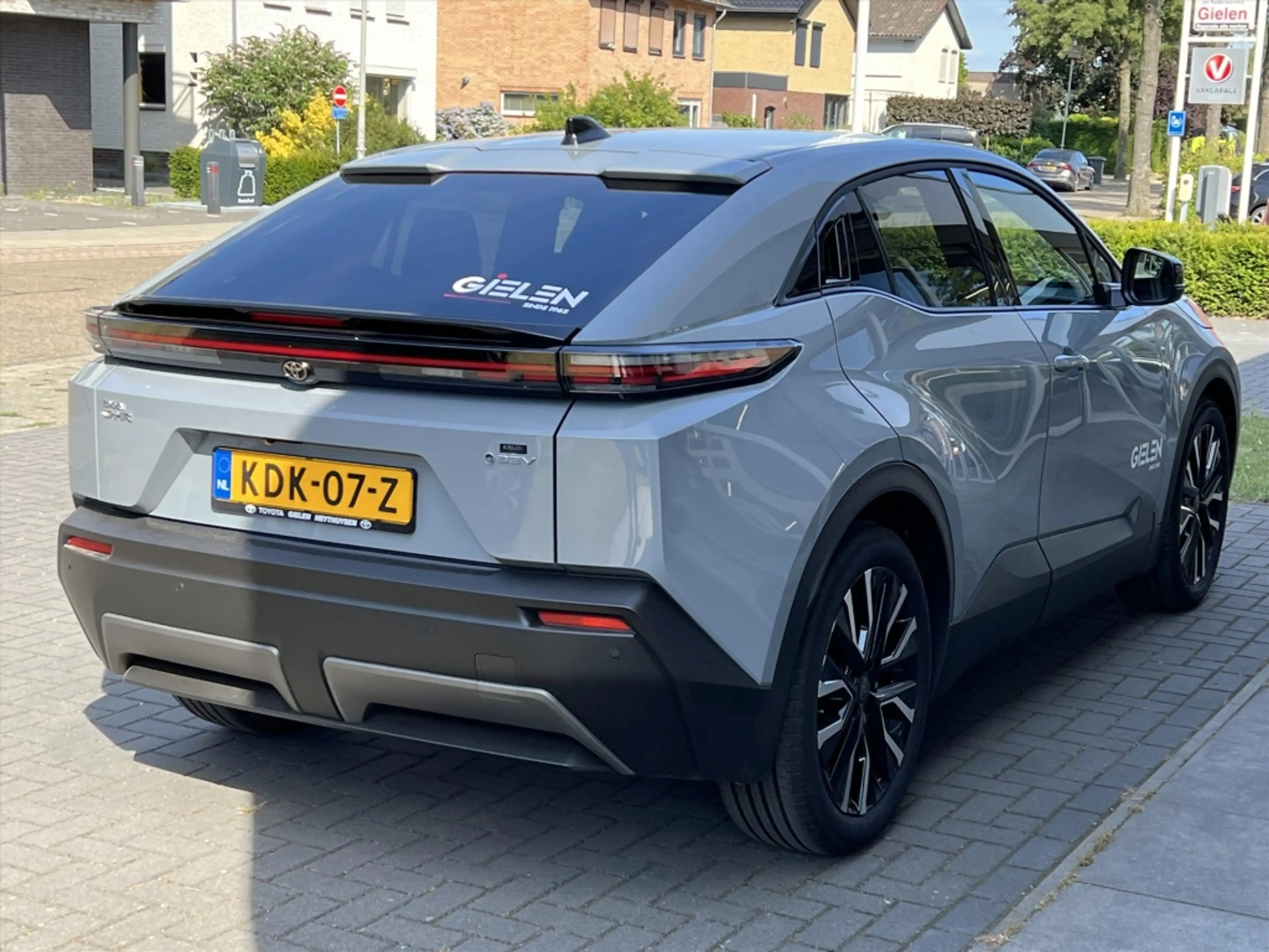 Toyota C-HR+ 77 kWh First Edition | 20 inch velgen, Elektrische — photo 4