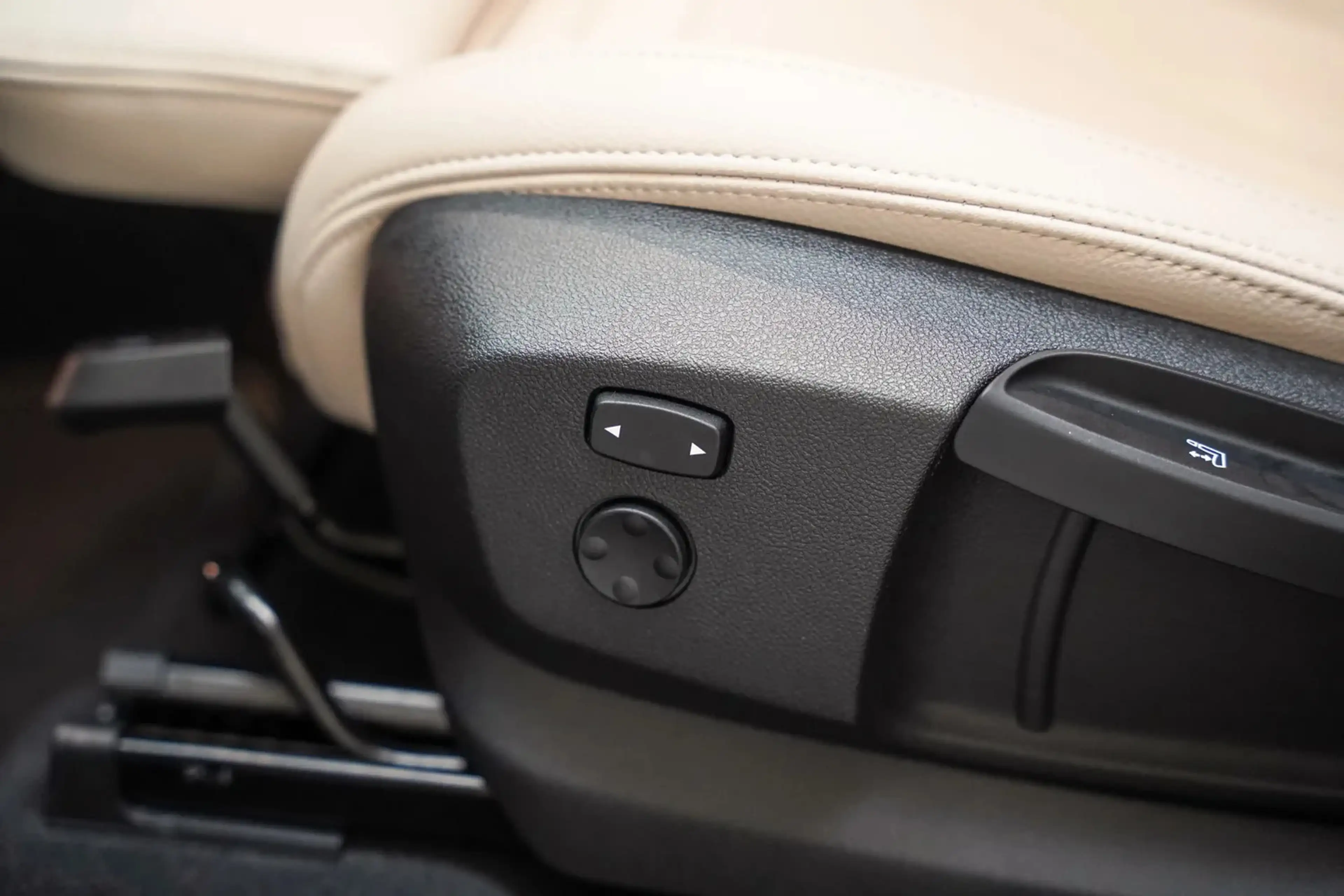 BMW X1 xDrive 25e High Executive Xline Aut. [ LED Head-up — photo 9