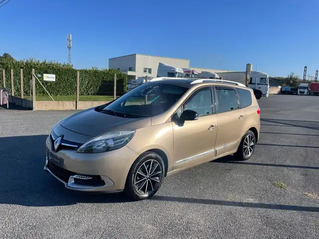 Renault Grand Scenic 1.6 dci 130 cv 7 places garantie 12 mois bose