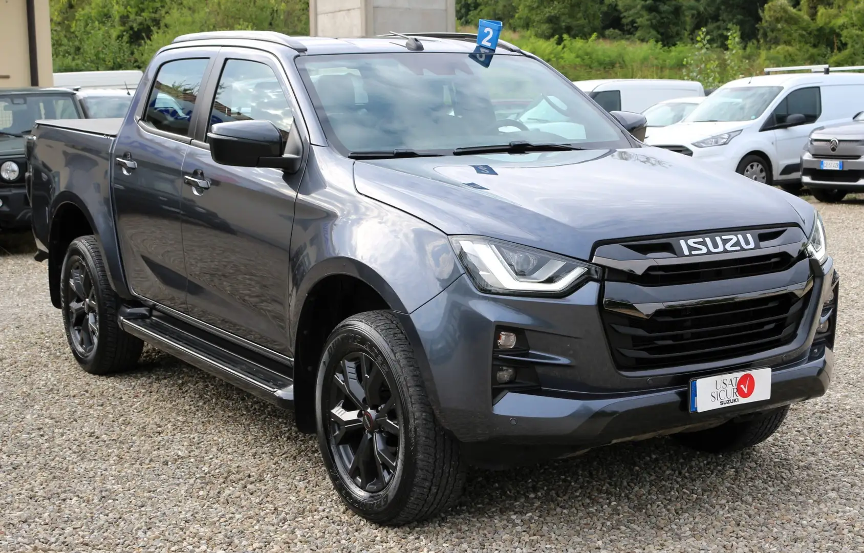 Isuzu D-Max DOPPIA CABINA  1.9 TD  N60FF 4x4 auto Grigio - 2