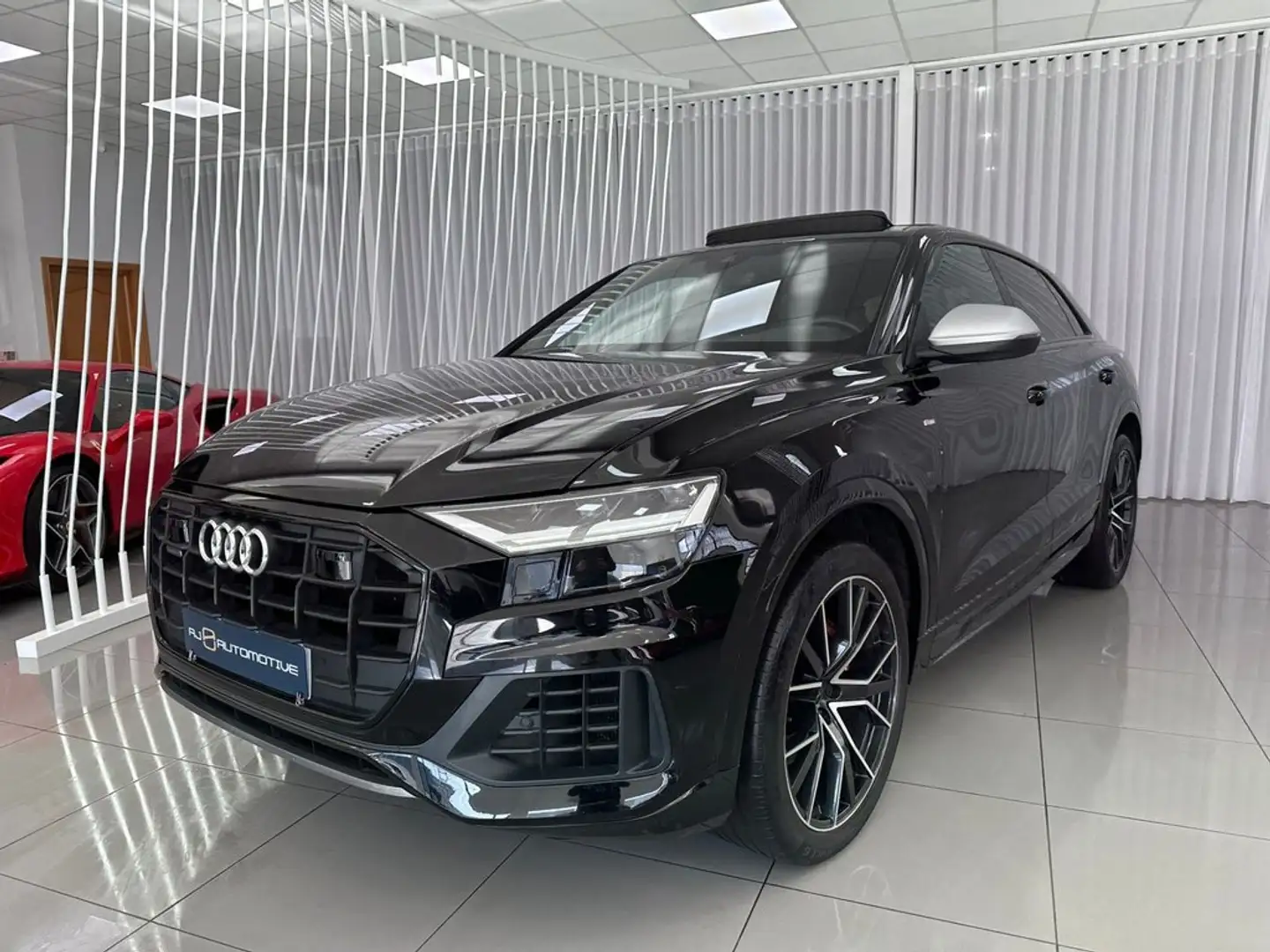 Audi Q8 50 TDI 210kW Black Line Plus quattro tip Negro - 1