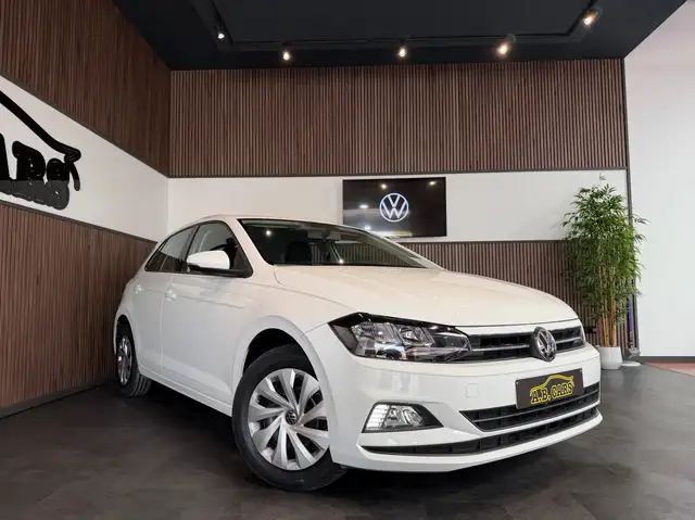 Volkswagen Polo view 3