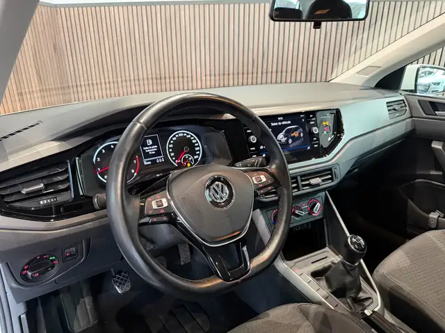 Volkswagen Polo view 7