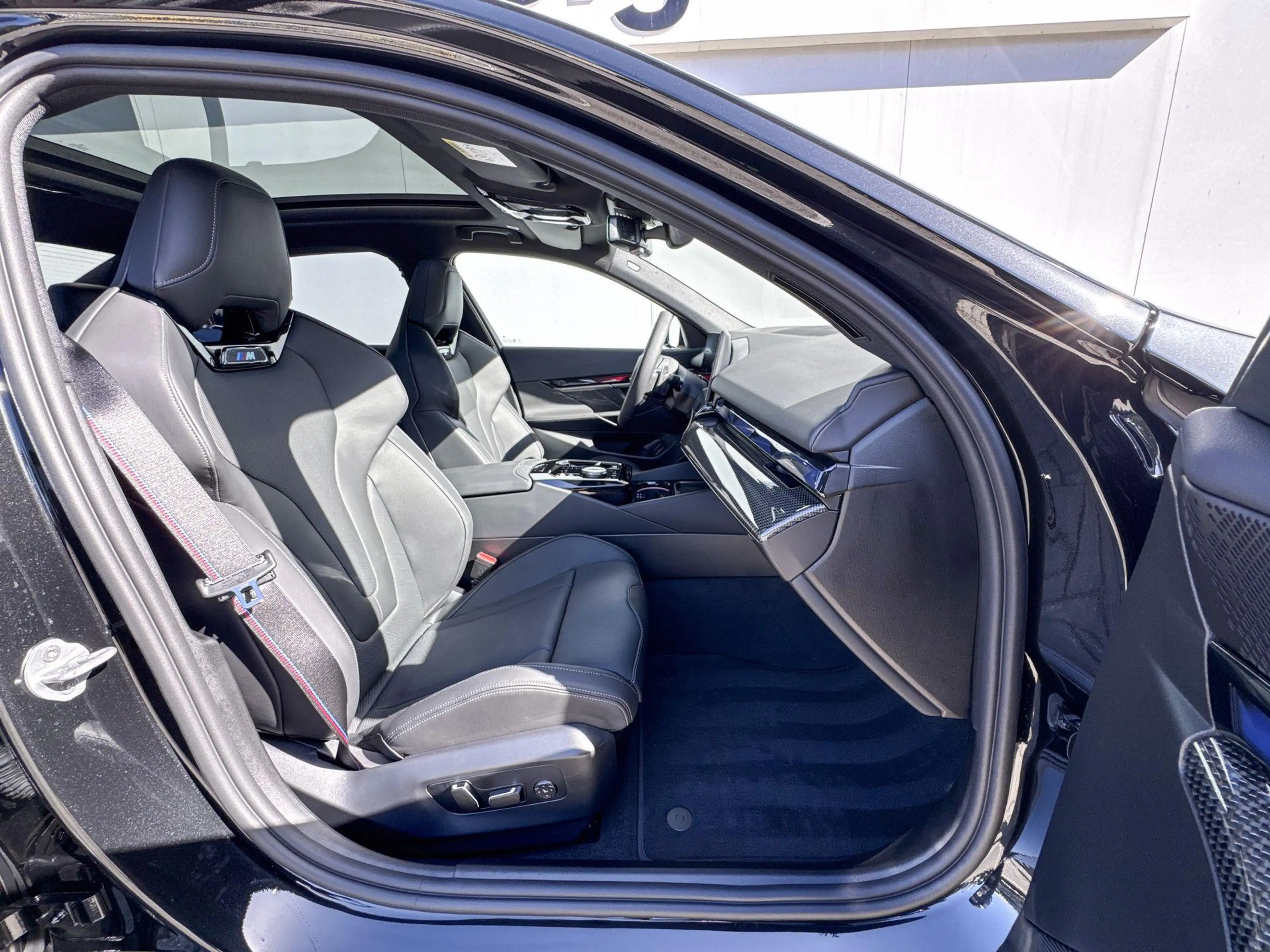 BMW 550 5 Serie Sedan 550e xDrive | M Sportpakket Pro | In — photo 10