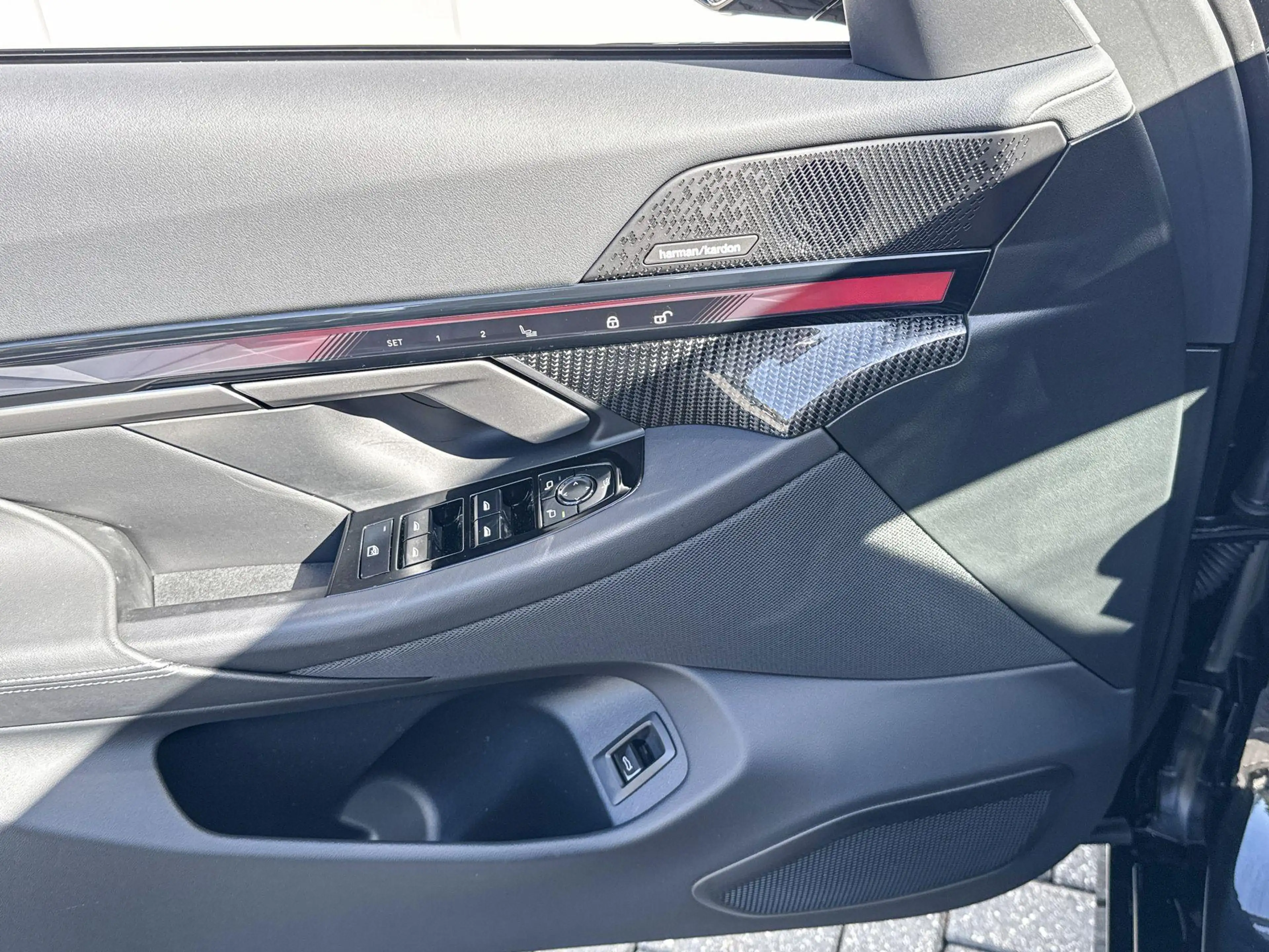 BMW 550 5 Serie Sedan 550e xDrive | M Sportpakket Pro | In — photo 13
