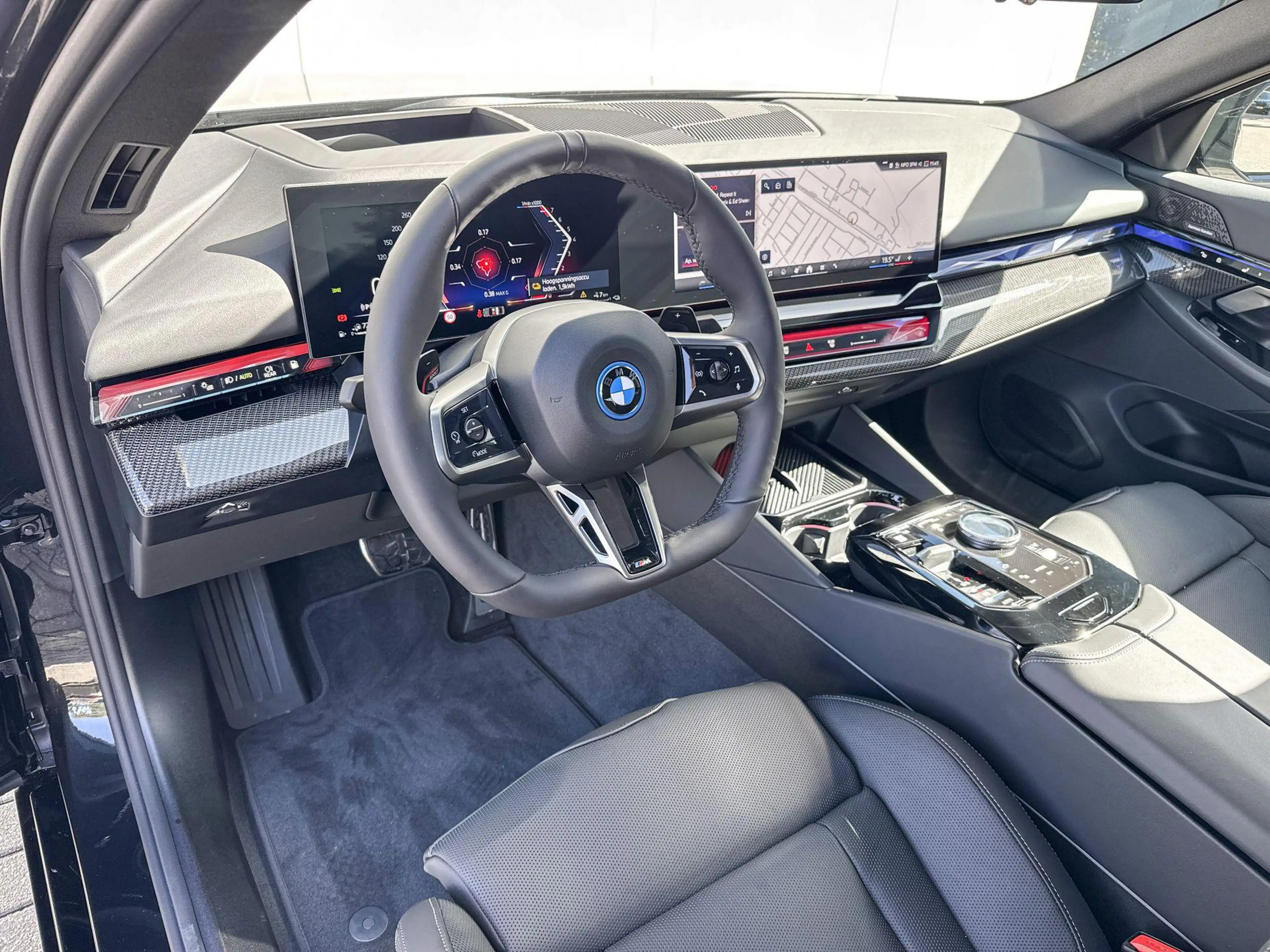 BMW 550 5 Serie Sedan 550e xDrive | M Sportpakket Pro | In — photo 14
