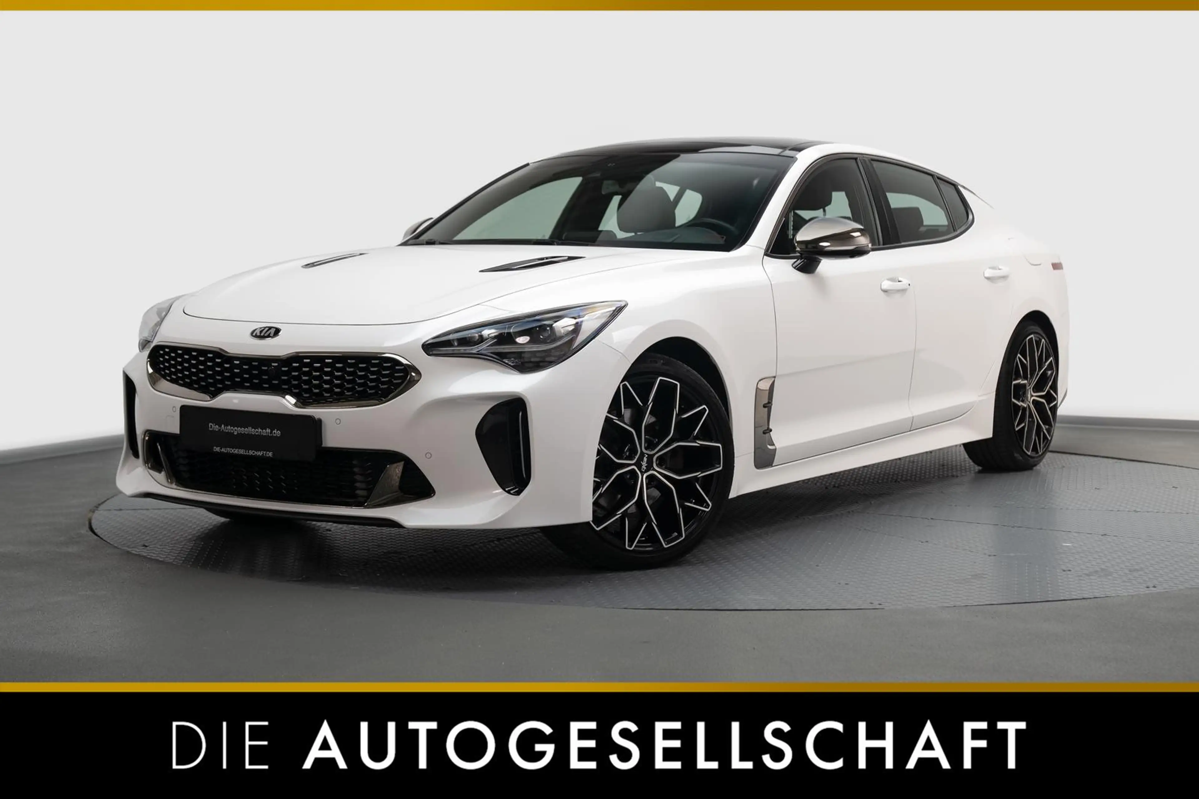 Kia Stinger 2WD 2.2 CRDi GT-Line*LED*NAVI*PANO*2.HD*