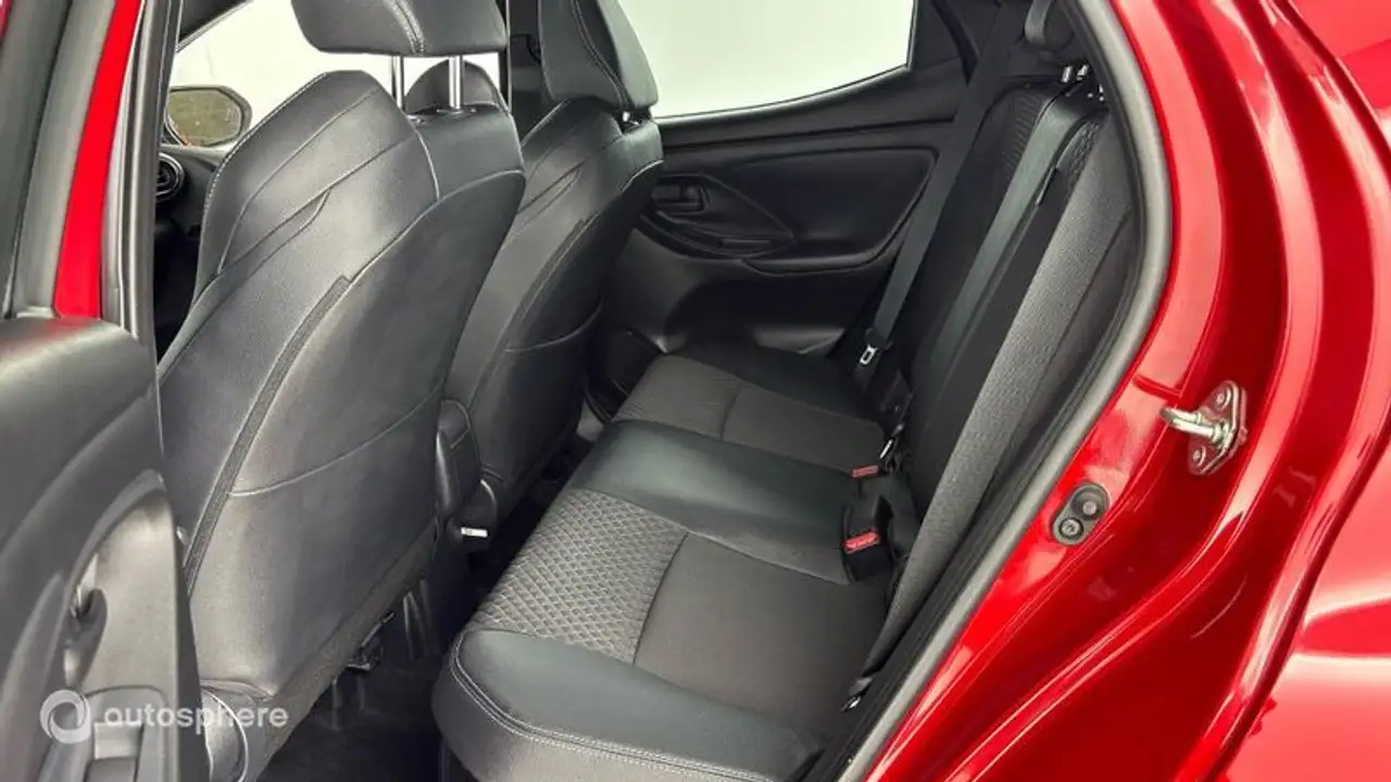 Toyota Yaris Yaris — photo 16