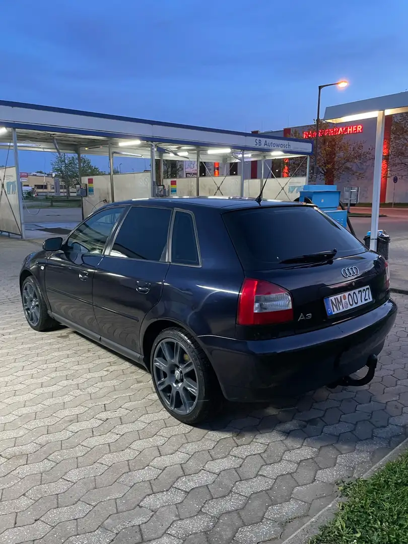 Audi A3 1.6 Attraction Blau - 2