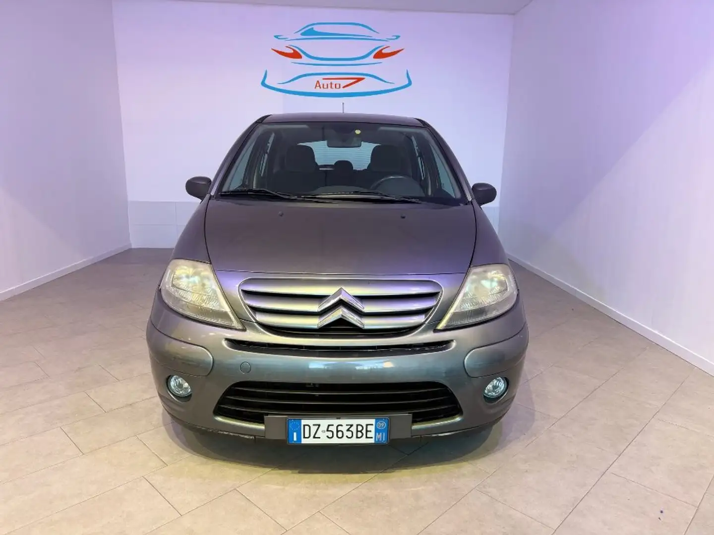 Citroen C3 1.1 airdream Exclusive Style Techno Grau - 1