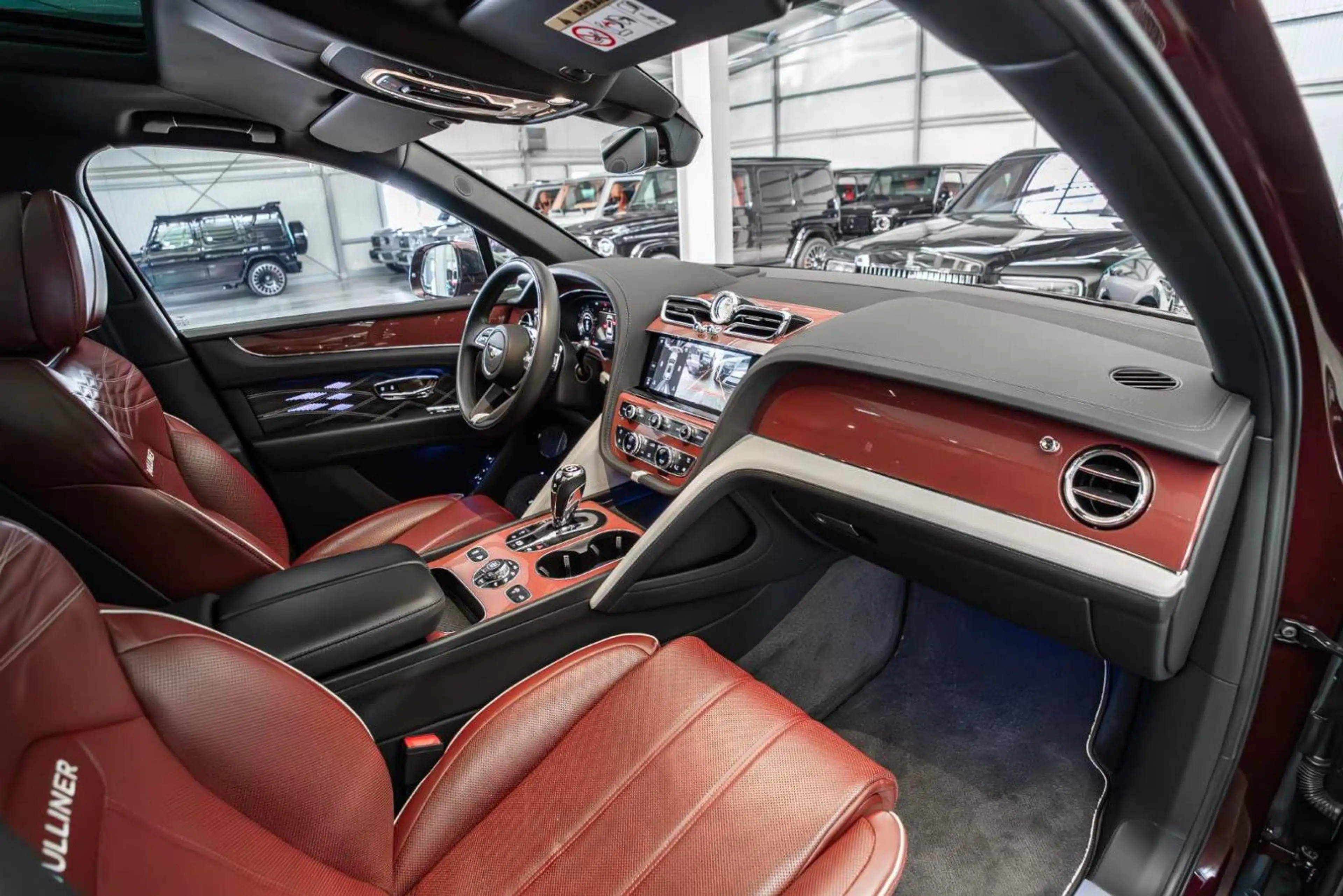 Bentley Bentayga 4.0 V8 EWB Mulliner New Model / 4 Seats — photo 13