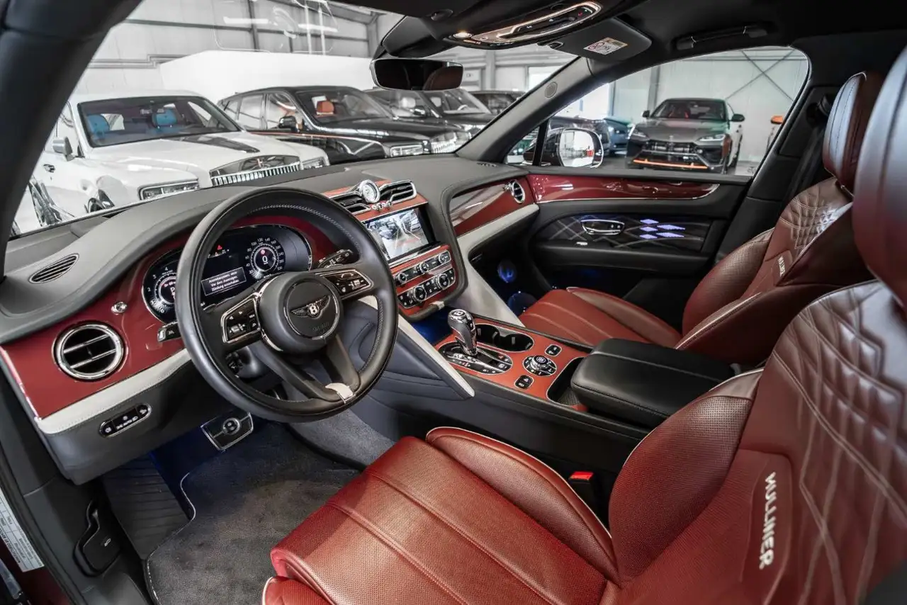 Bentley Bentayga 2024