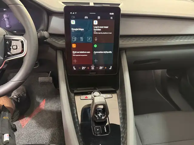 Polestar 2 view 21