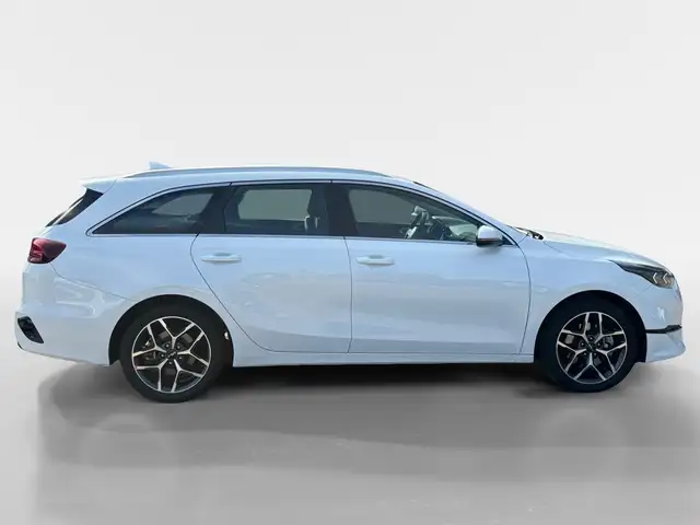 Kia Ceed view 6
