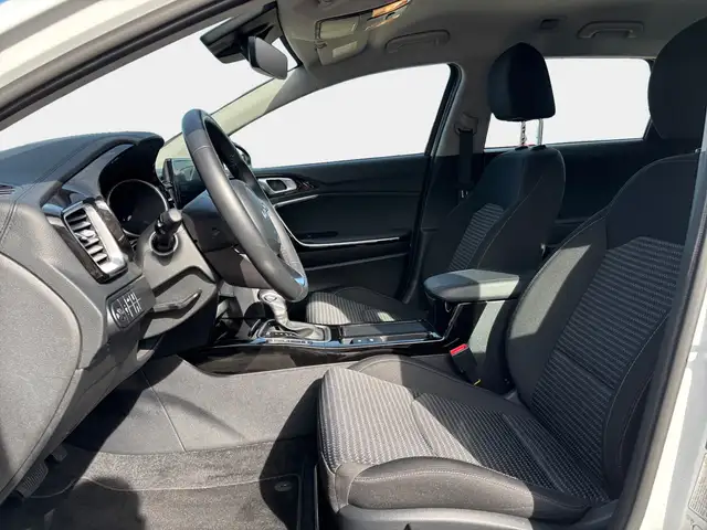 Kia Ceed view 8