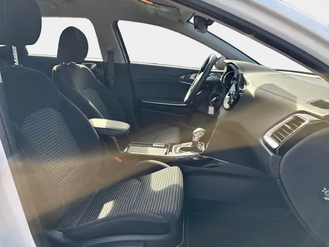 Kia Ceed view 12