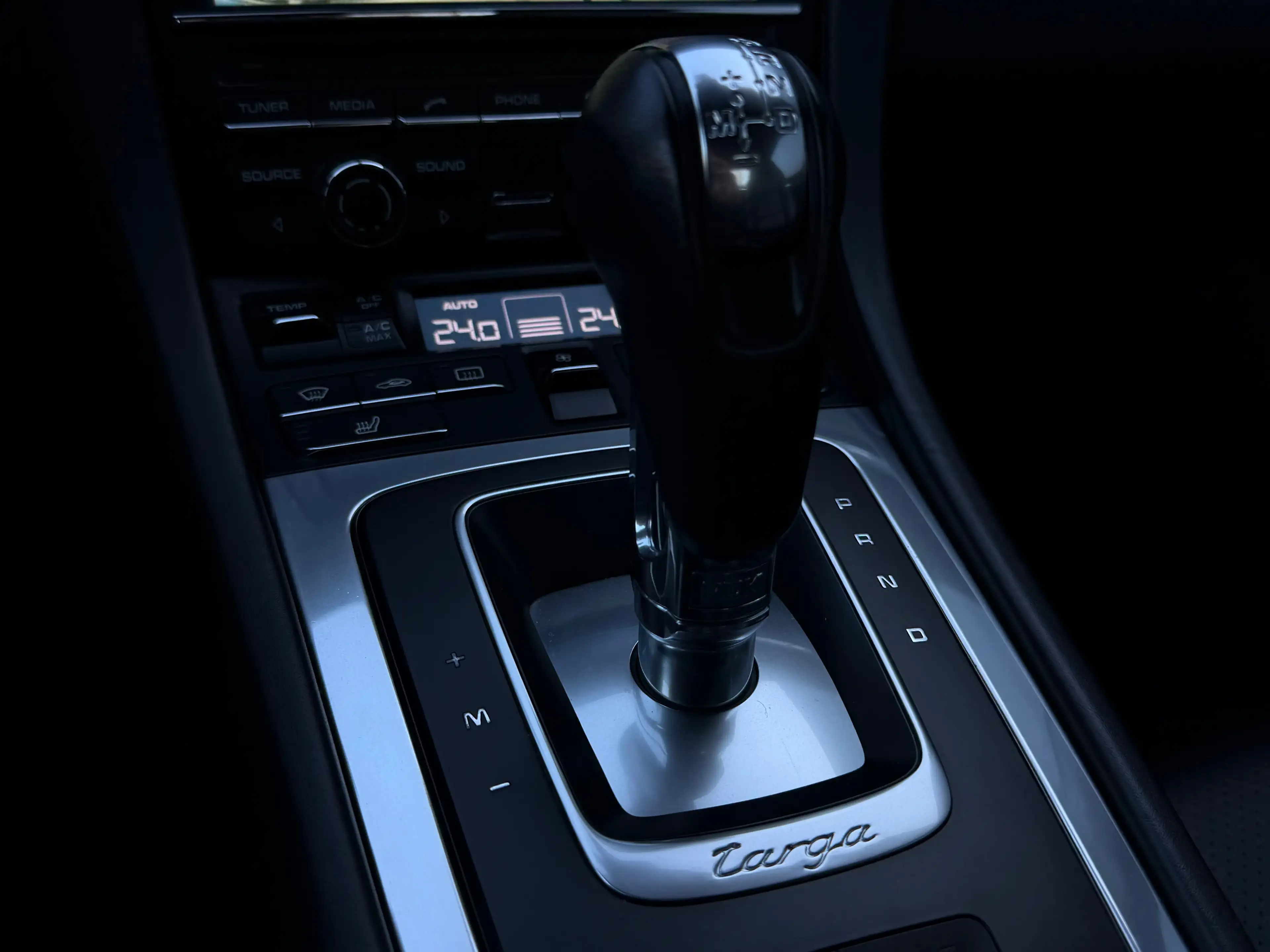 Porsche Targa 911 991 Carrera 4 3.4i PDK — photo 14