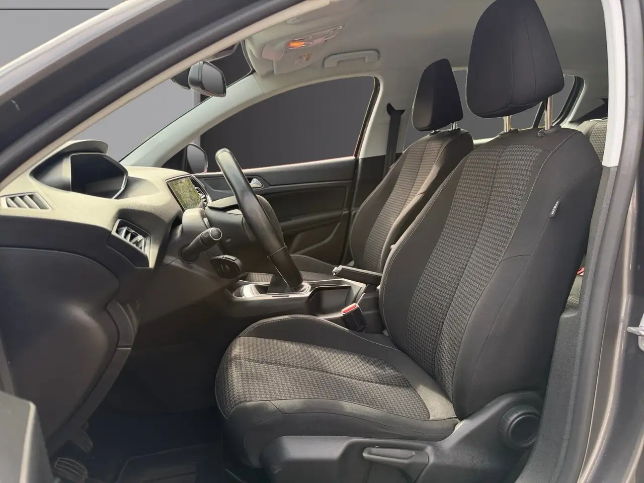 Peugeot 308 308 SW — photo 12