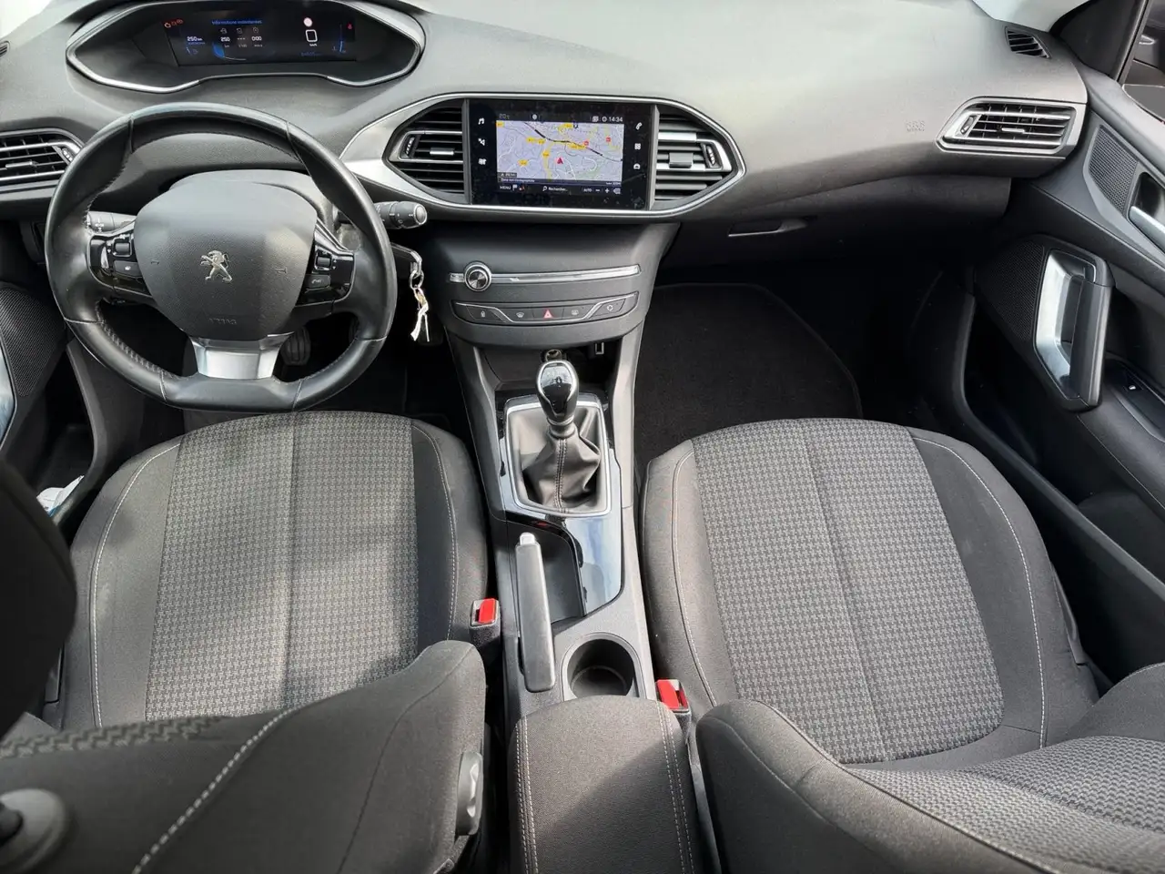 Peugeot 308 308 SW — photo 10