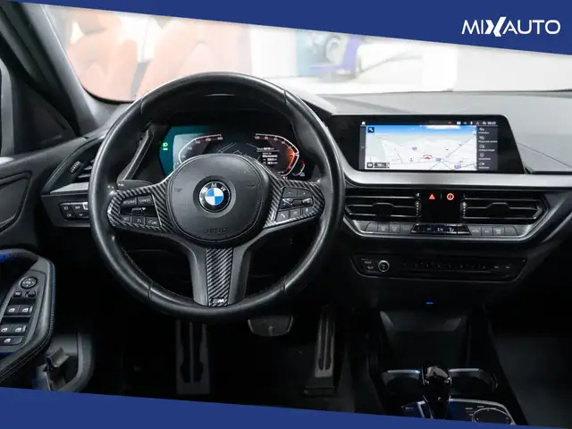 BMW 1 Series view 11