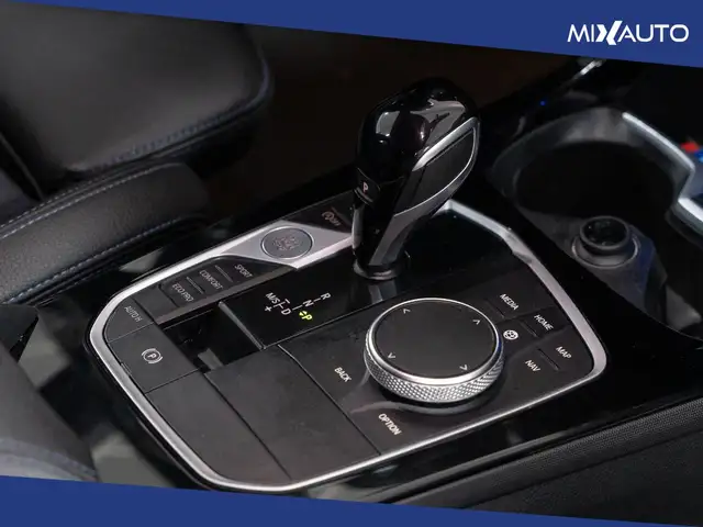 BMW 1 Series view 13