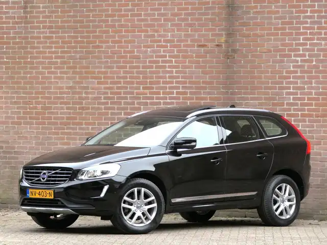 Volvo XC60 T5 AUT FWD Polar+ Panoramadak / Standkachel / Trek