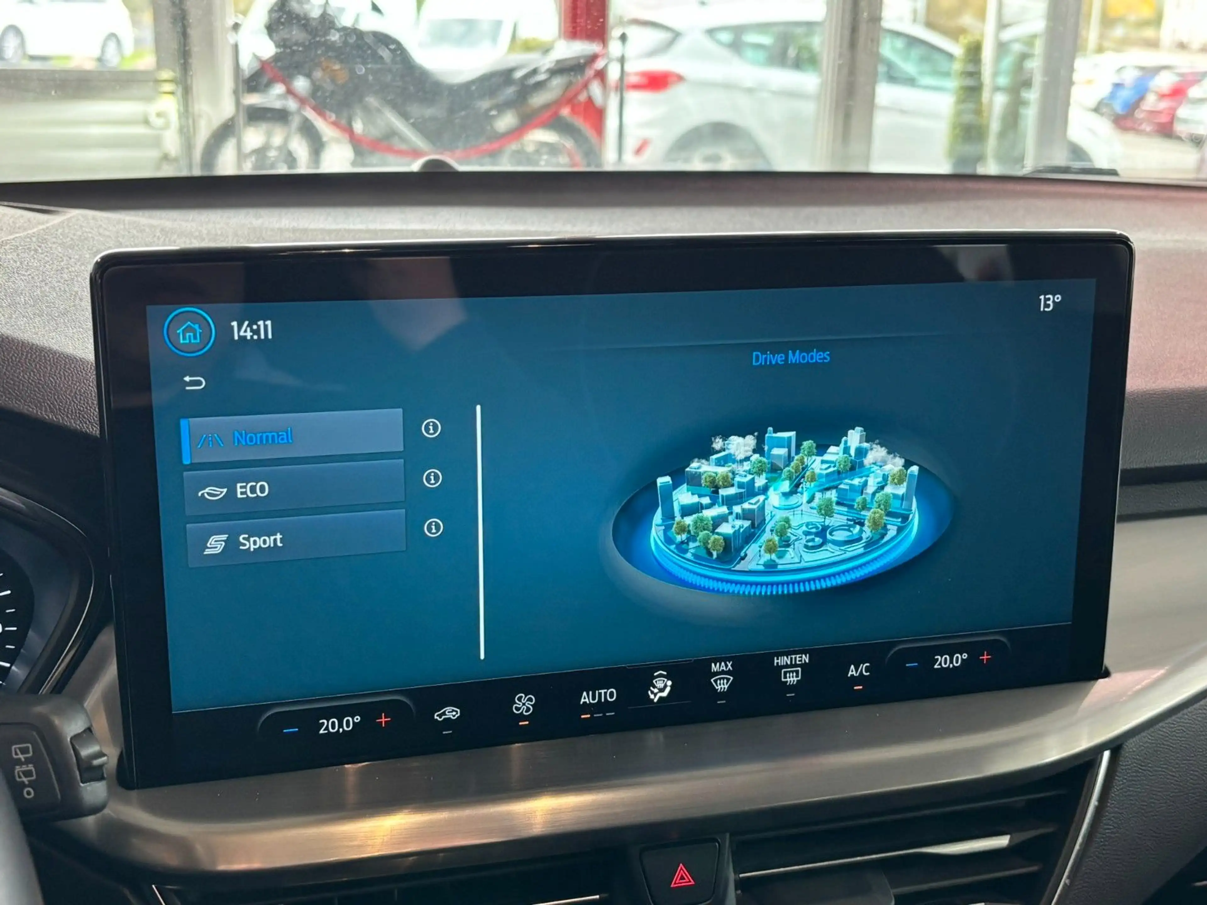 Ford Focus Turnier Titanium Navi Automatik DAB+ LED — photo 32